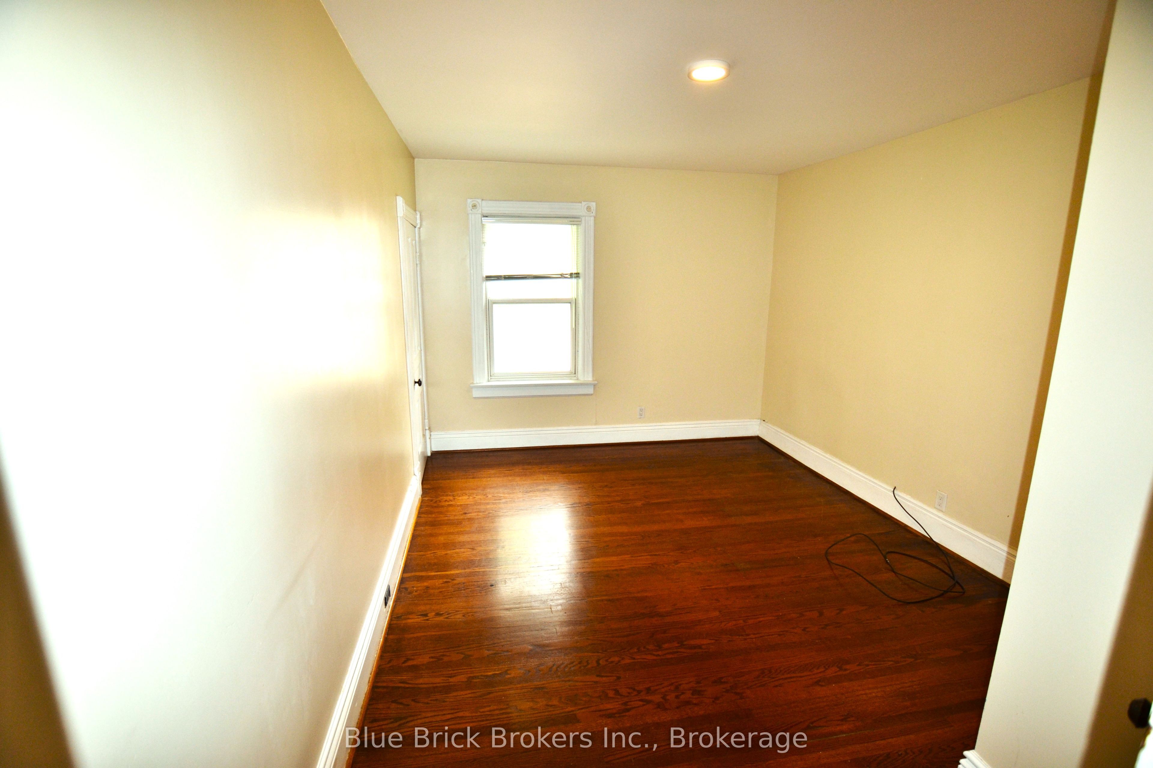 281 Main St N Property Photo 20