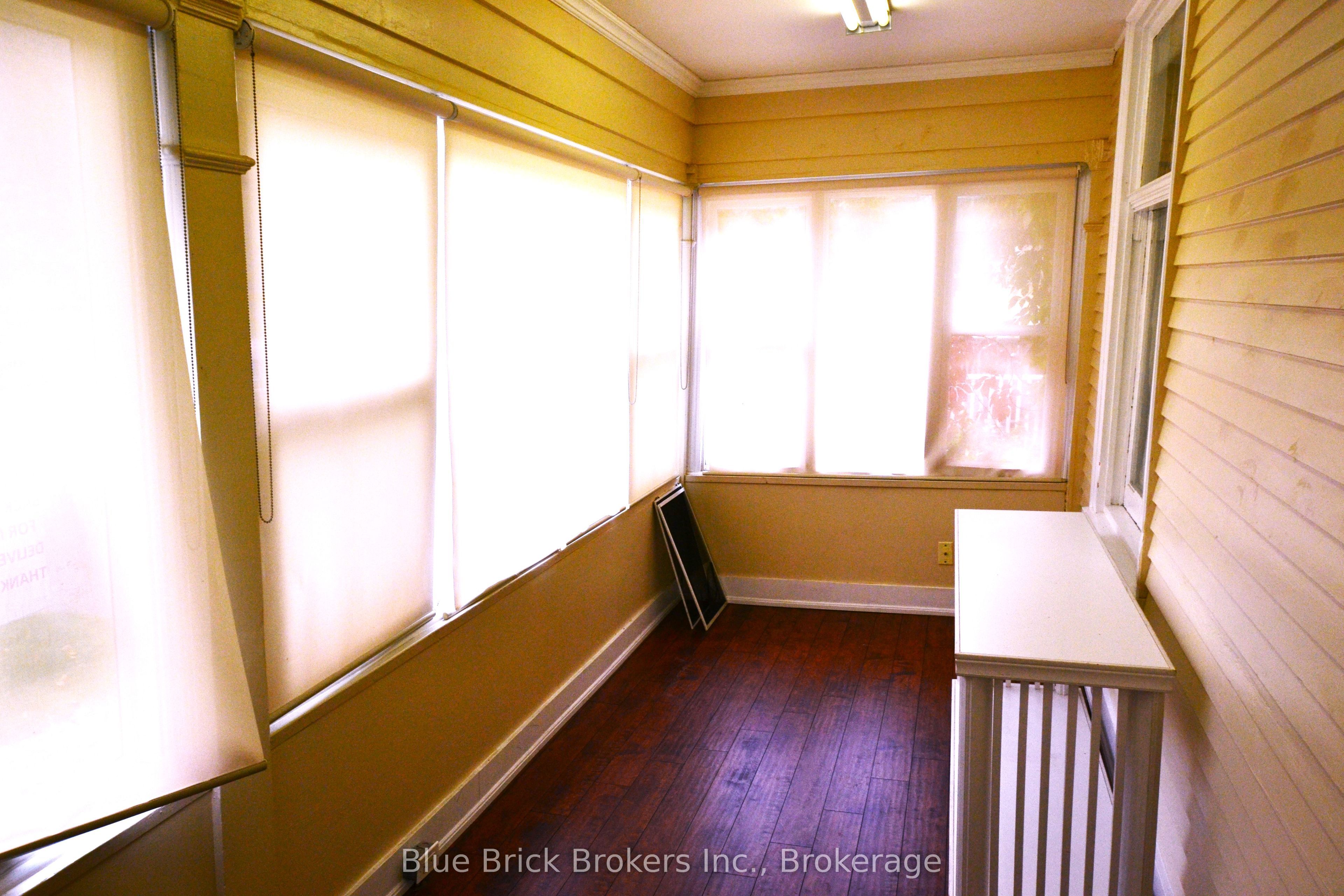 281 Main St N Property Photo 23