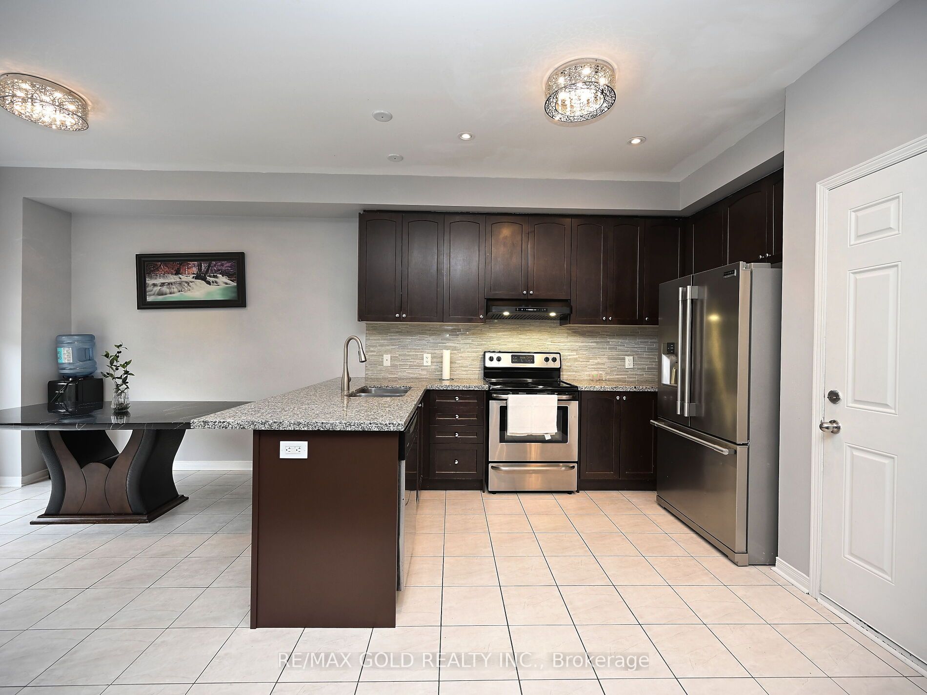 96 Ledger Point Cres Property Photo 13