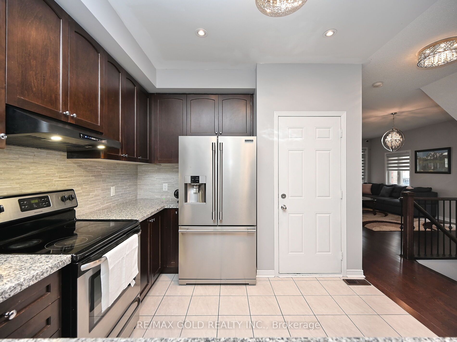 96 Ledger Point Cres Property Photo 15