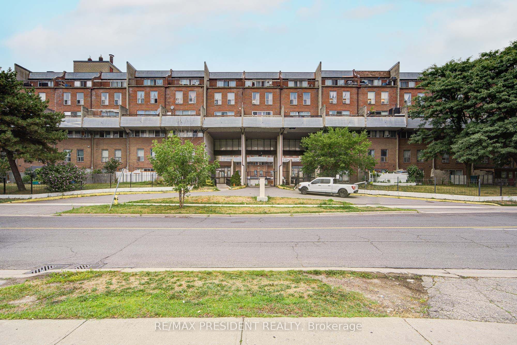 10 Eddystone Avenue 250 Property Photo 1