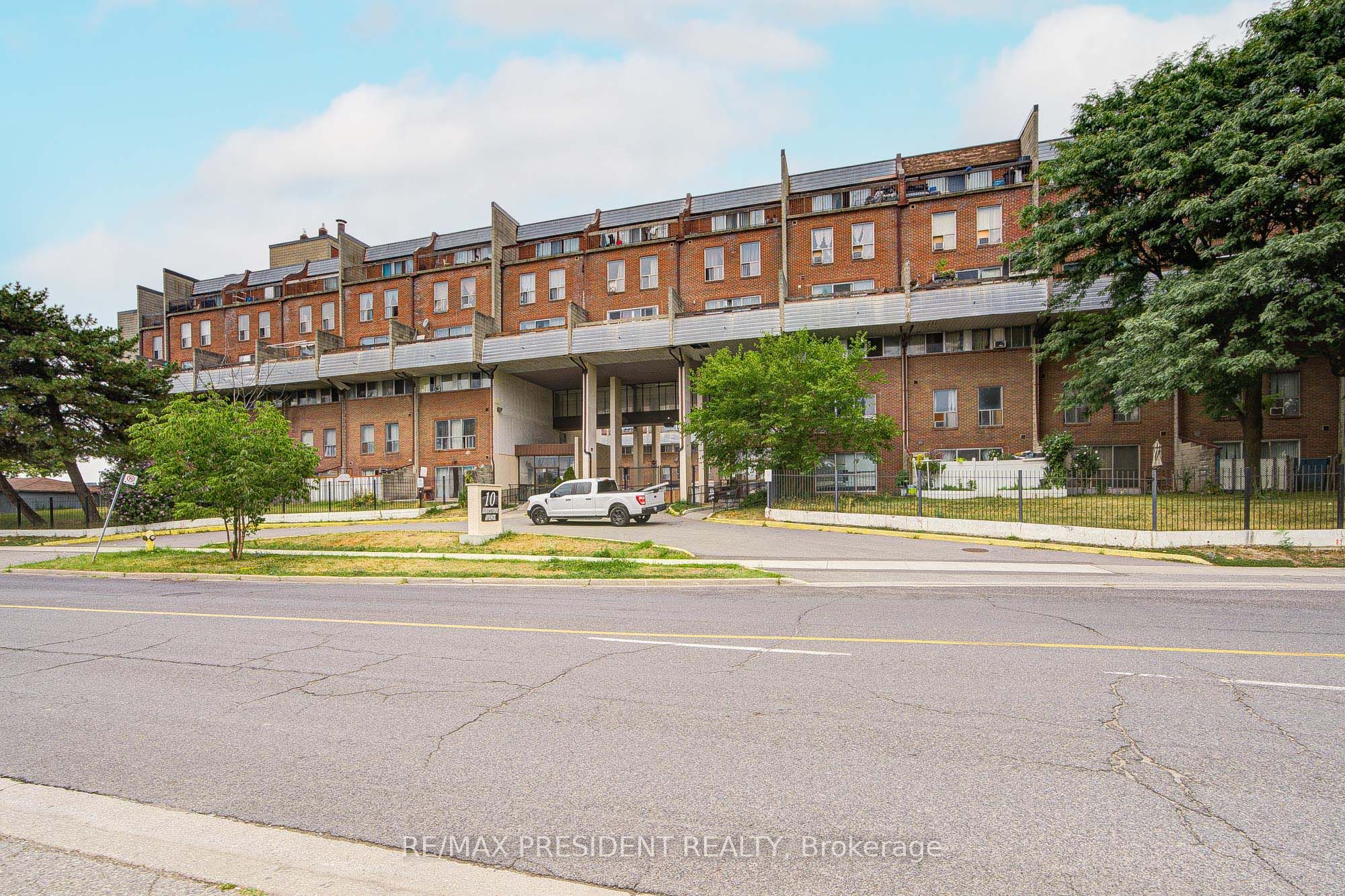 10 Eddystone Avenue 250 Property Photo 2