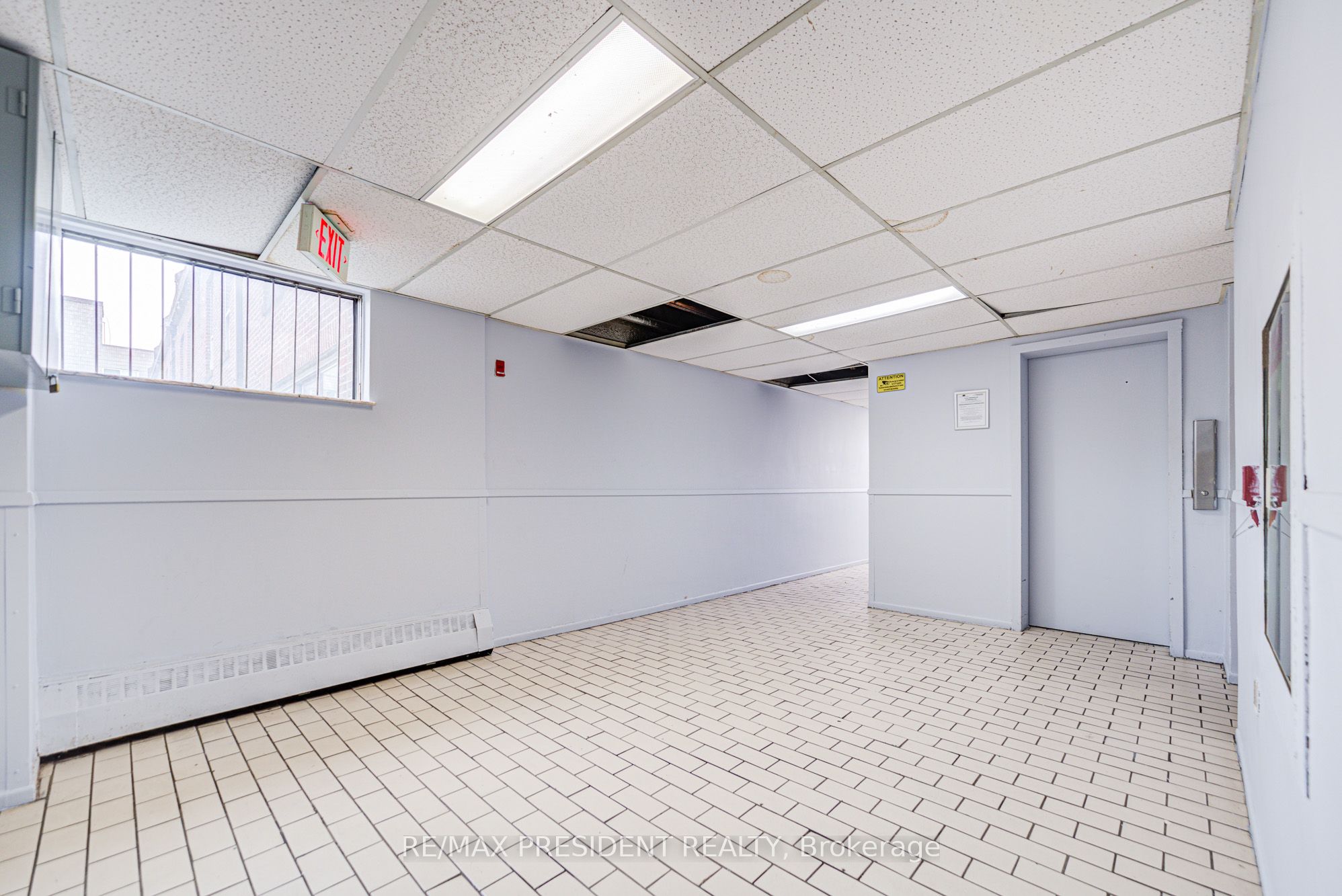 10 Eddystone Avenue 250 Property Photo 4