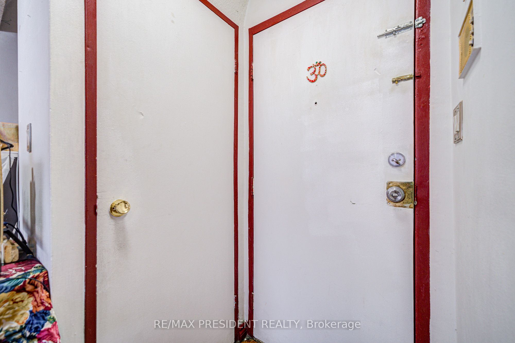 10 Eddystone Avenue 250 Property Photo 8