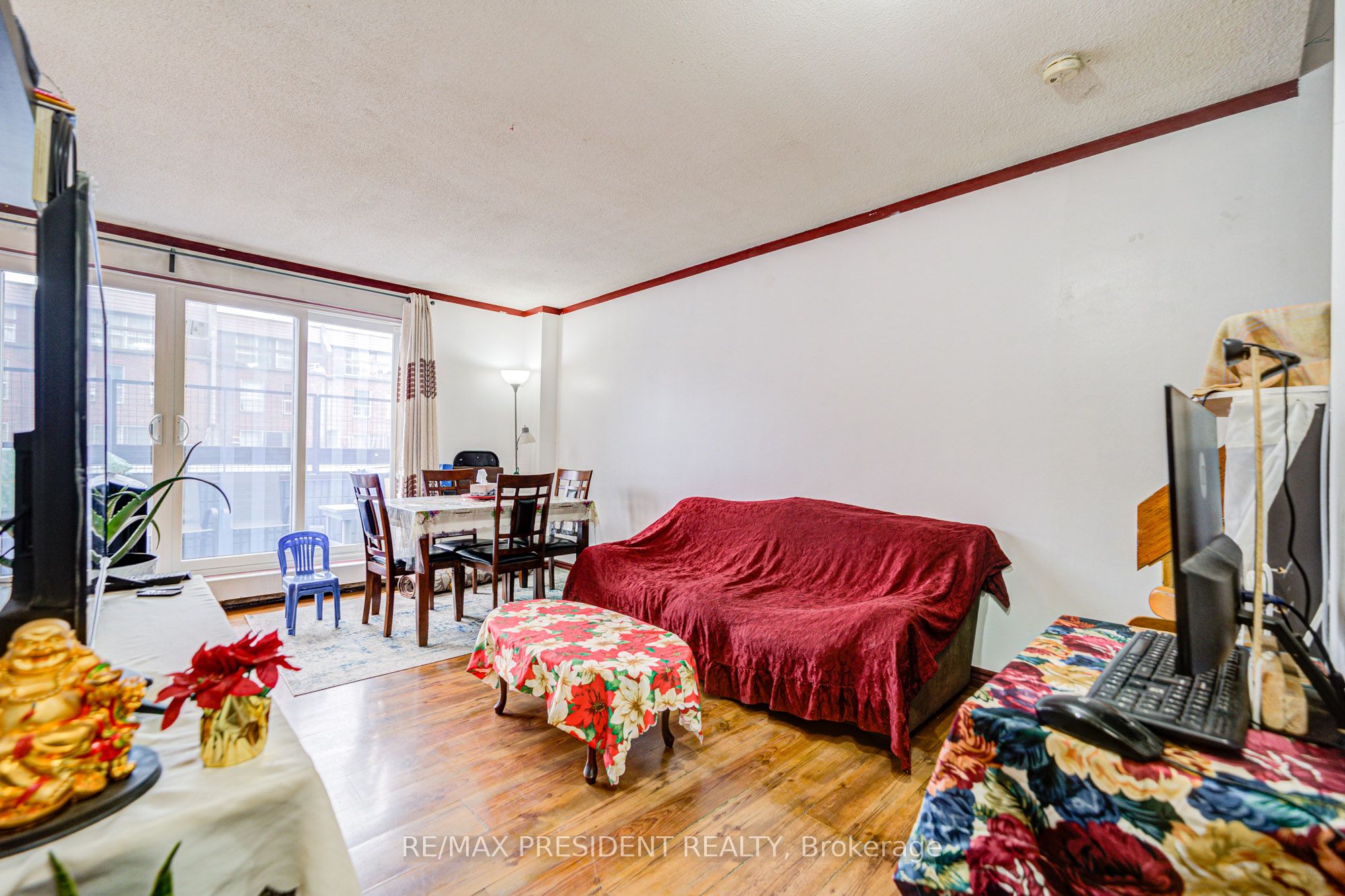 10 Eddystone Avenue 250 Property Photo 10
