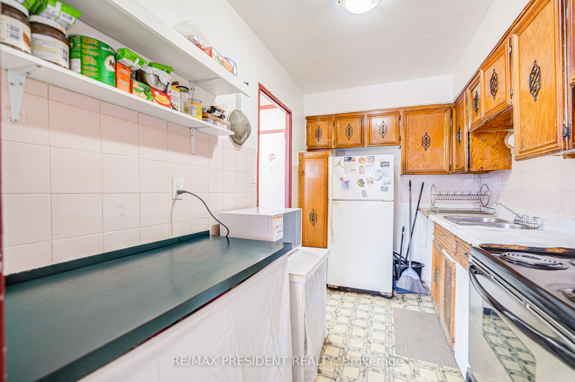 10 Eddystone Avenue 250 Property Photo 20