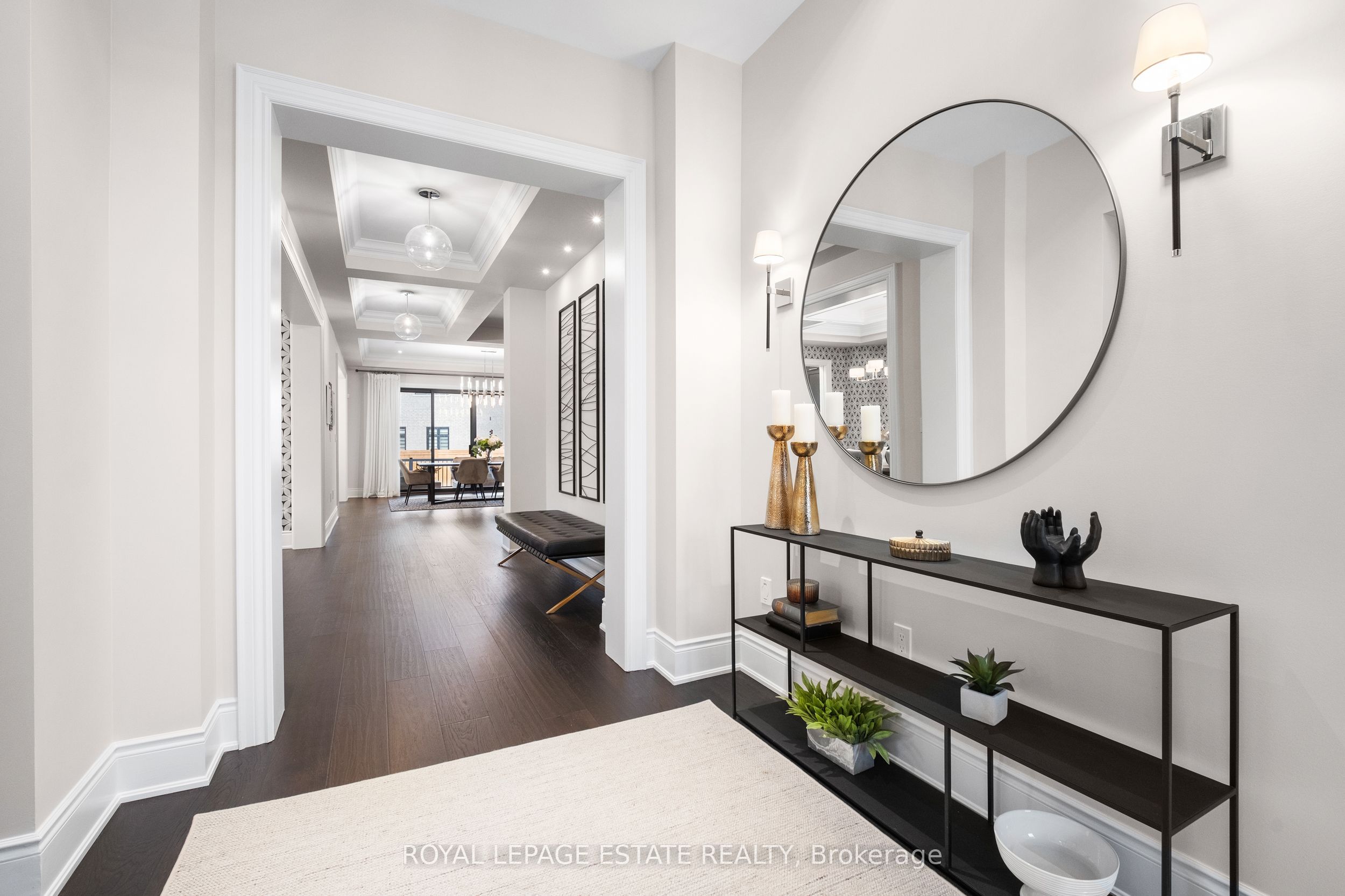 2338 Hyacinth Crescent Property Photo 3