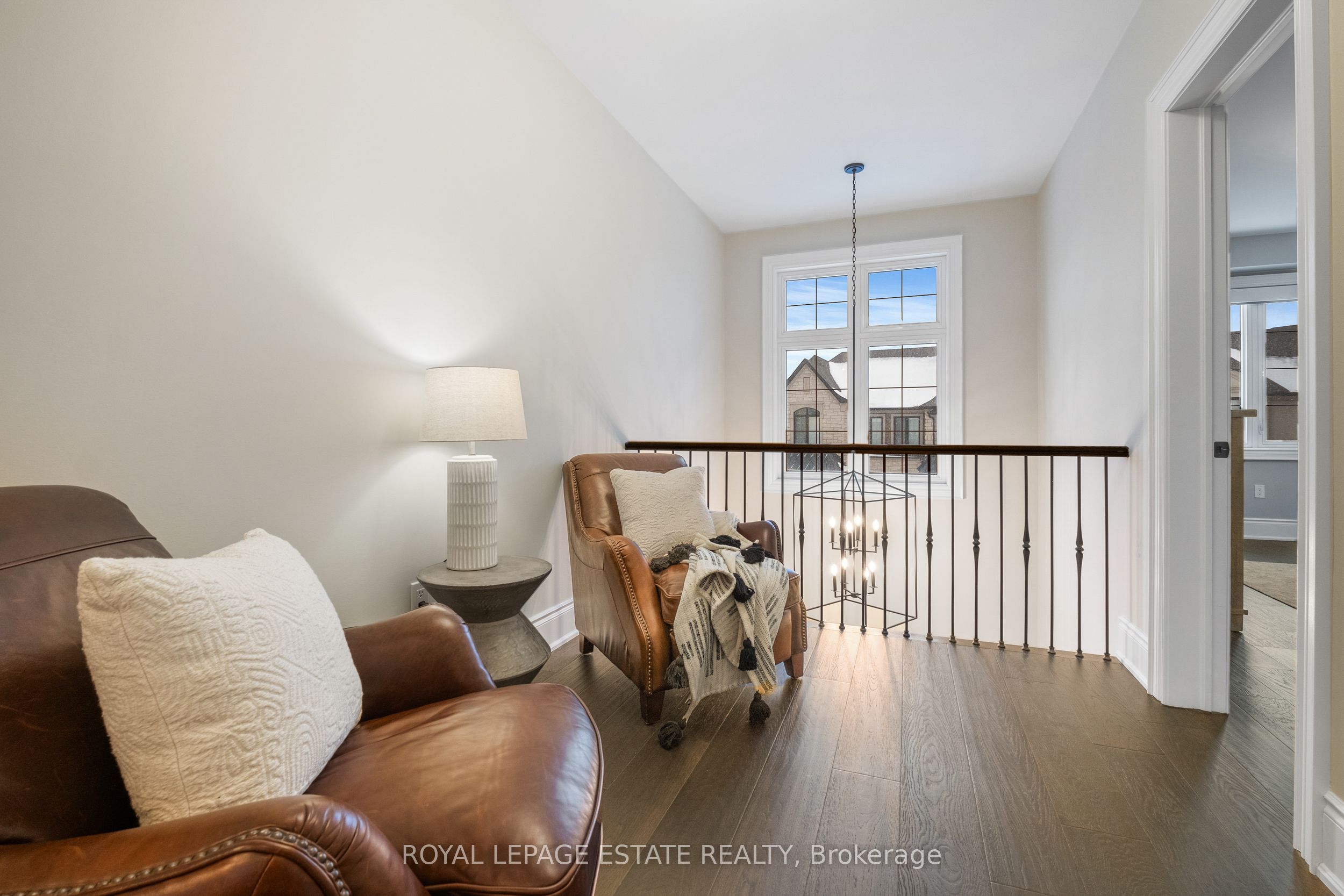 2338 Hyacinth Crescent Property Photo 29