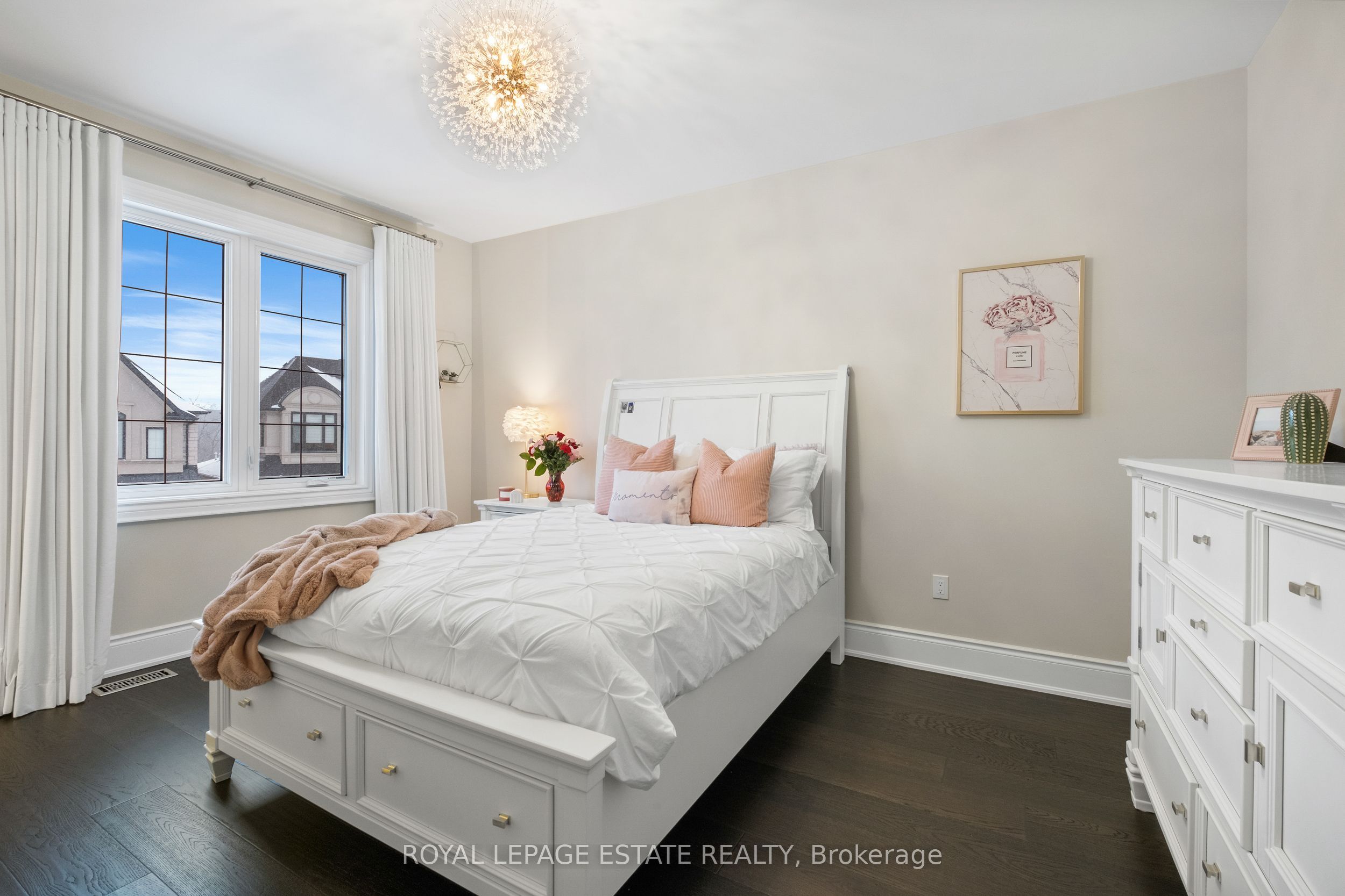 2338 Hyacinth Crescent Property Photo 30