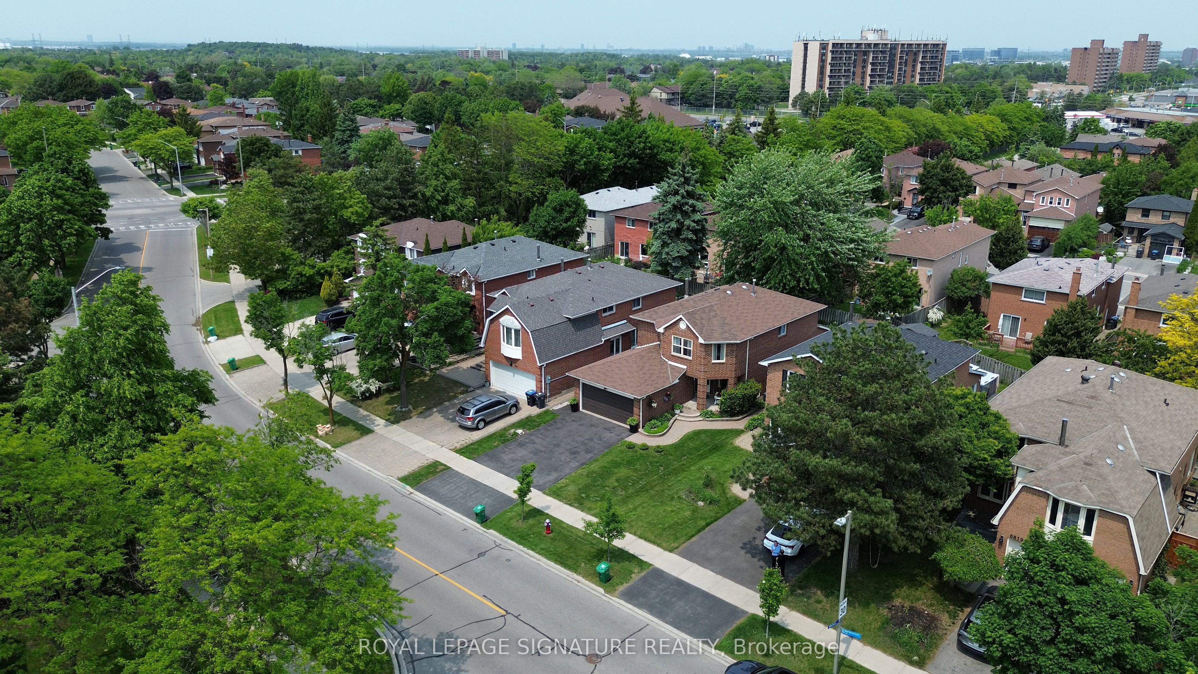 6827 Edenwood Dr Property Photo 1