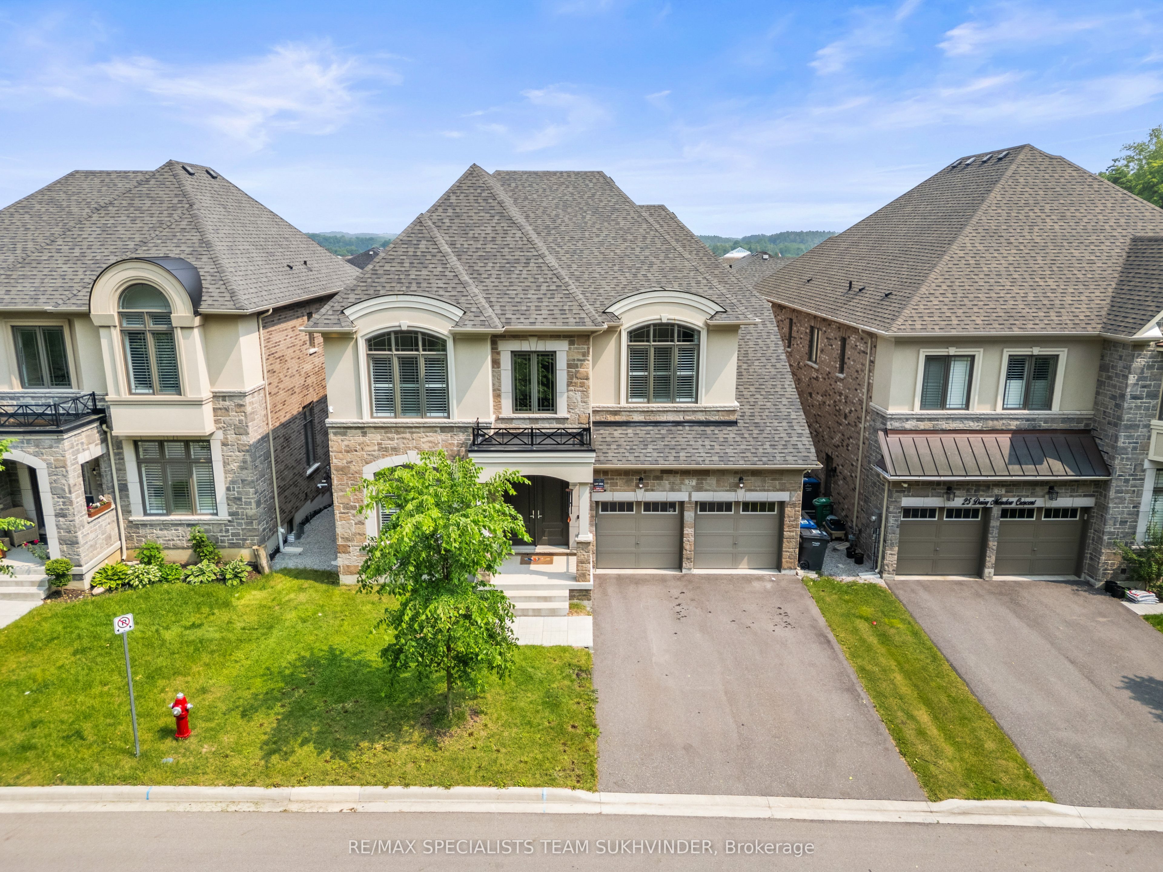 27 Daisy Meadow Cres Property Photo 1