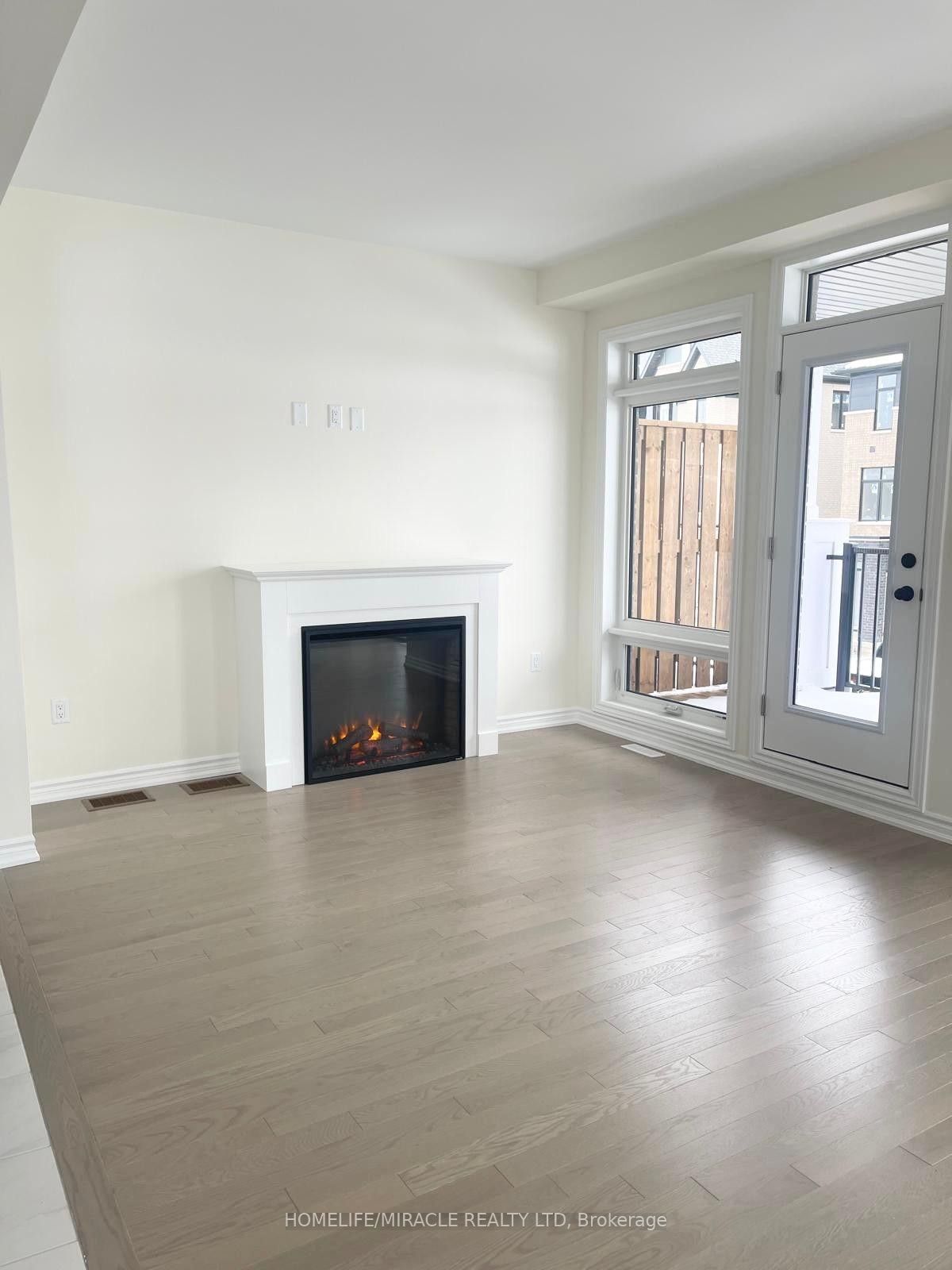 12 Nelles Way Property Photo 2