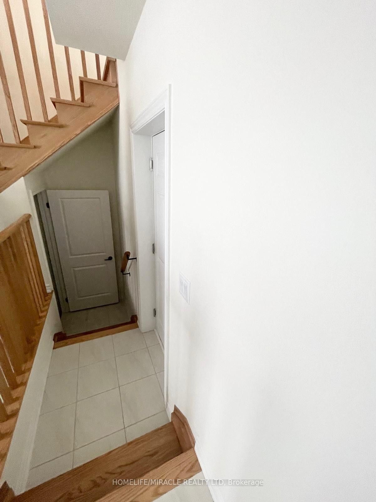 12 Nelles Way Property Photo 4