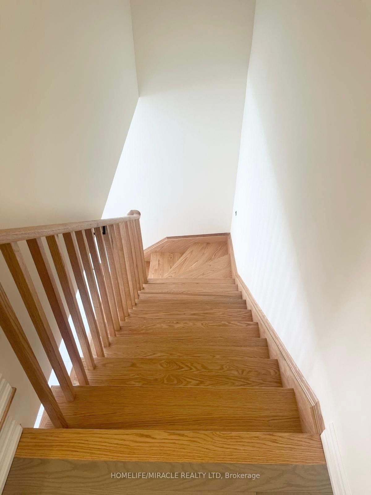 12 Nelles Way Property Photo 6