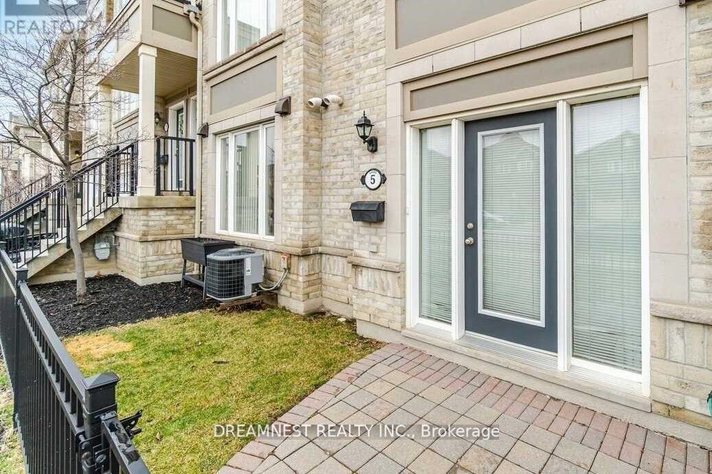5005 Oscar Peterson Blvd Property Photo 1
