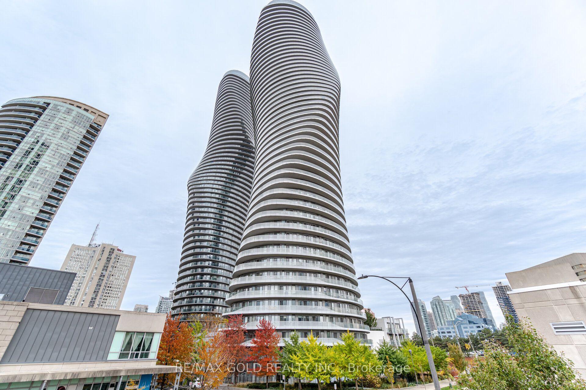 50 Absolute Avenue 3210 Property Photo 1