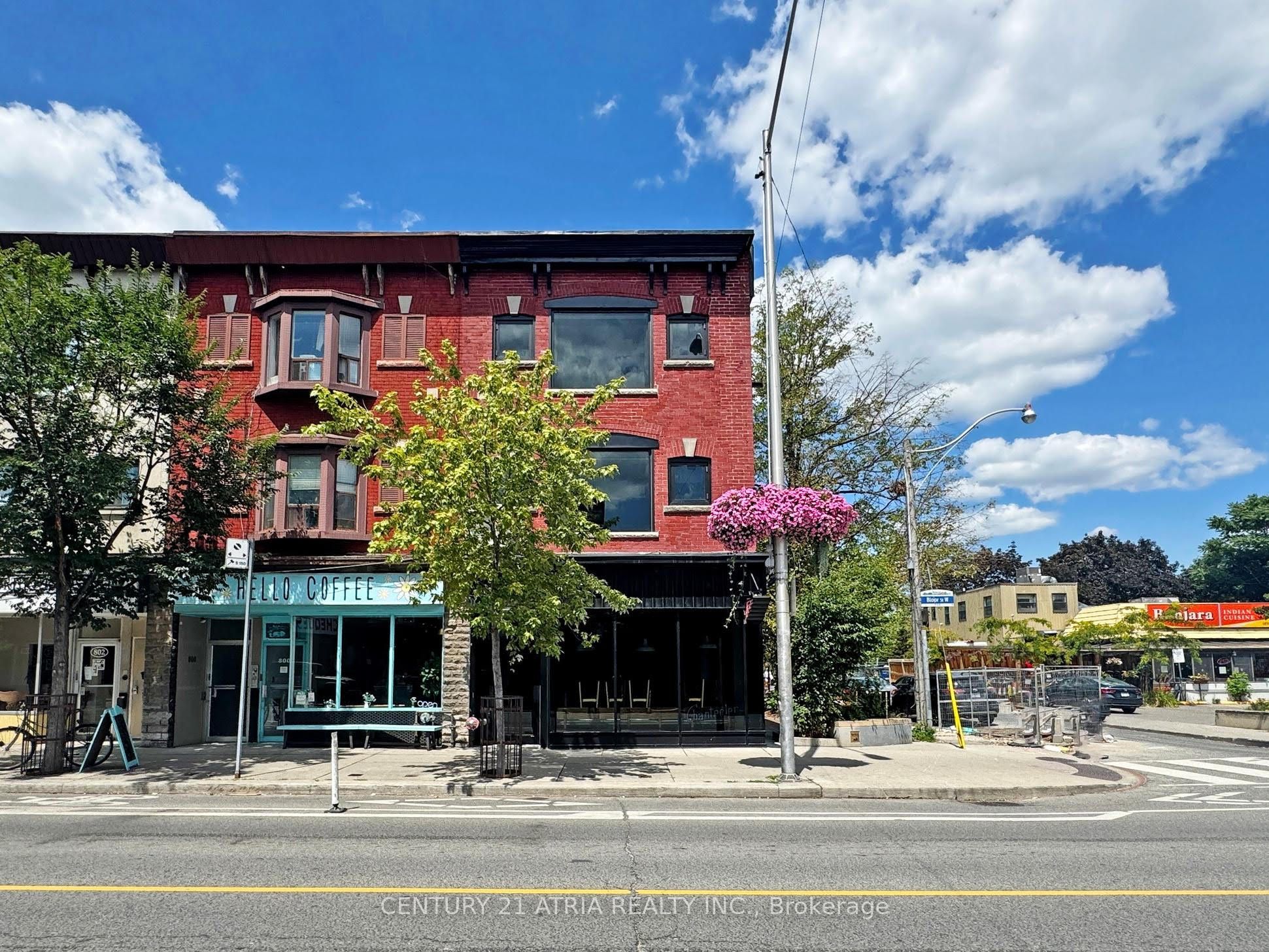 798 Bloor Street W 2 Property Photo 1