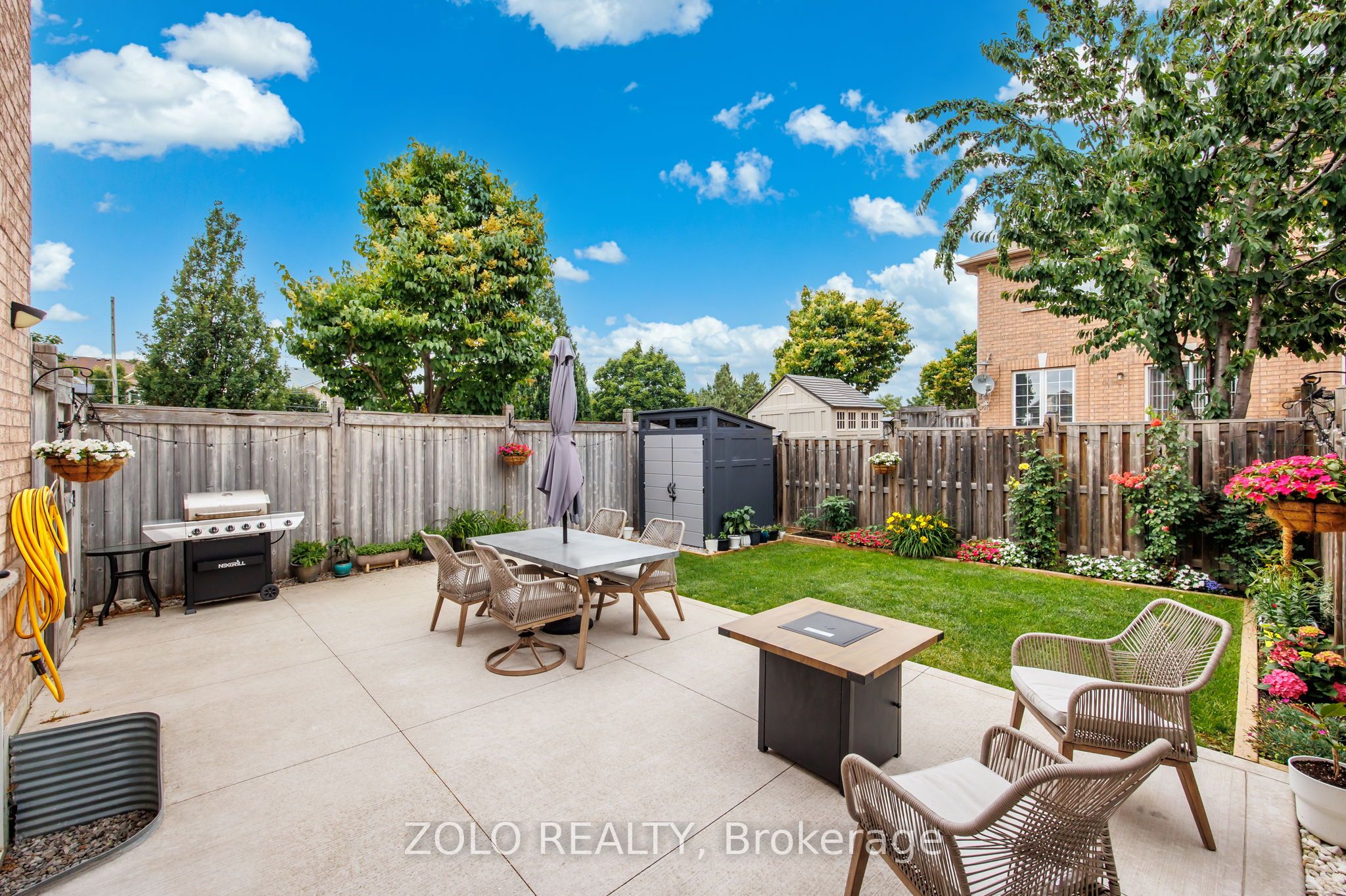 79 Crystalview Crescent S Property Photo 33