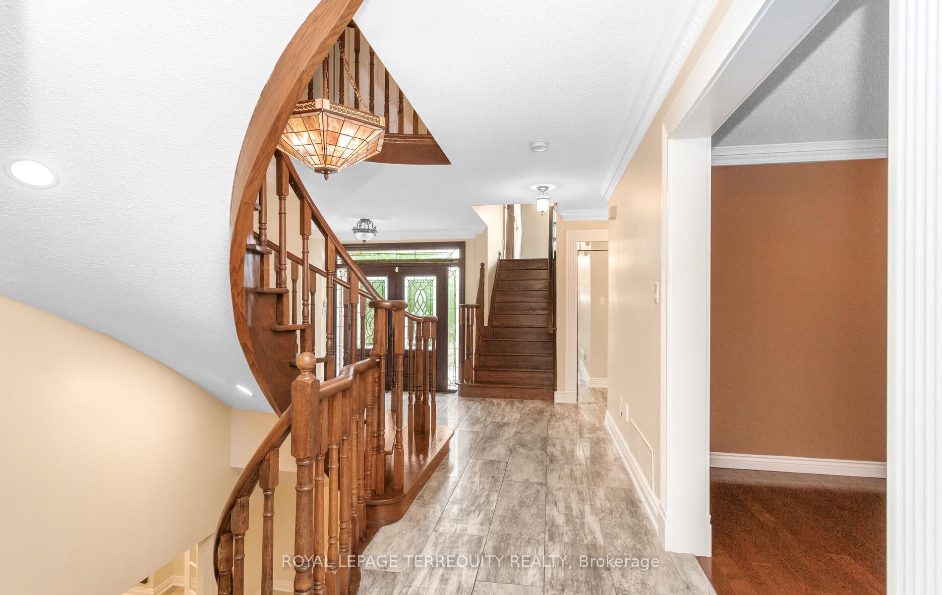 5839 Fieldon Road Property Photo 10