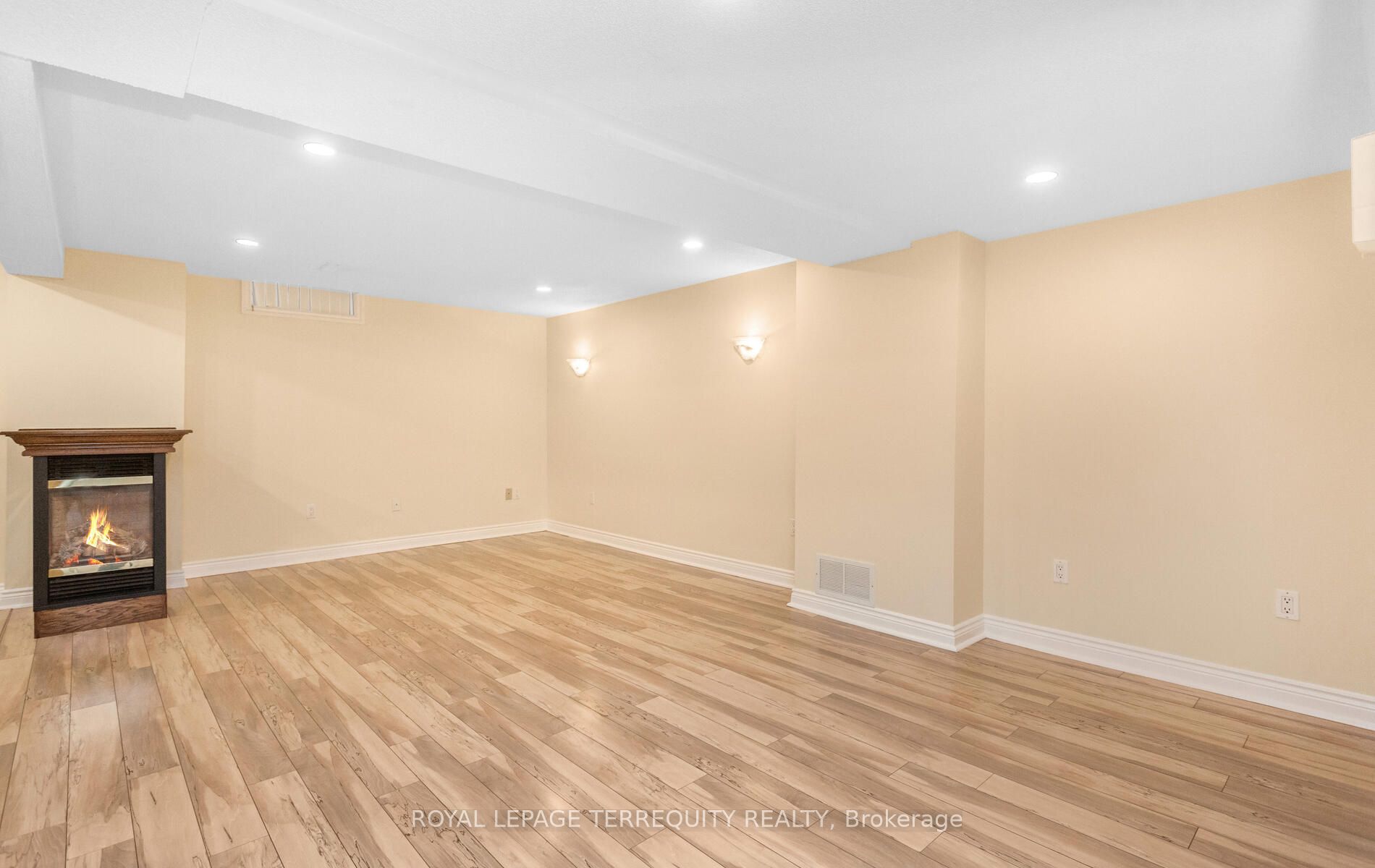 5839 Fieldon Road Property Photo 44