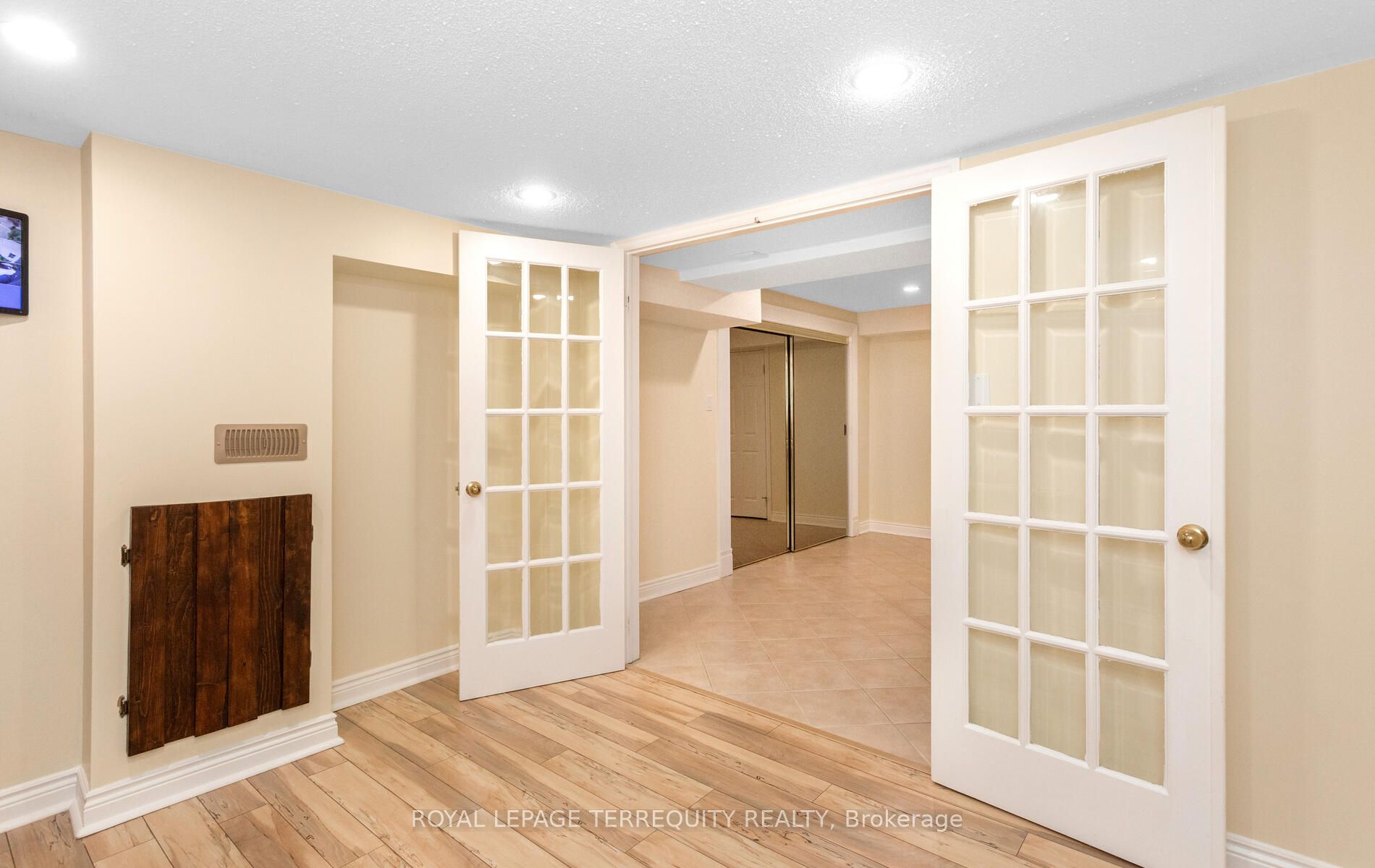 5839 Fieldon Road Property Photo 46