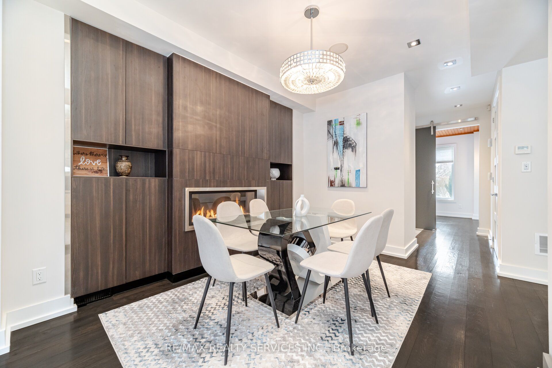 685 Montbeck Crescent Property Photo 5