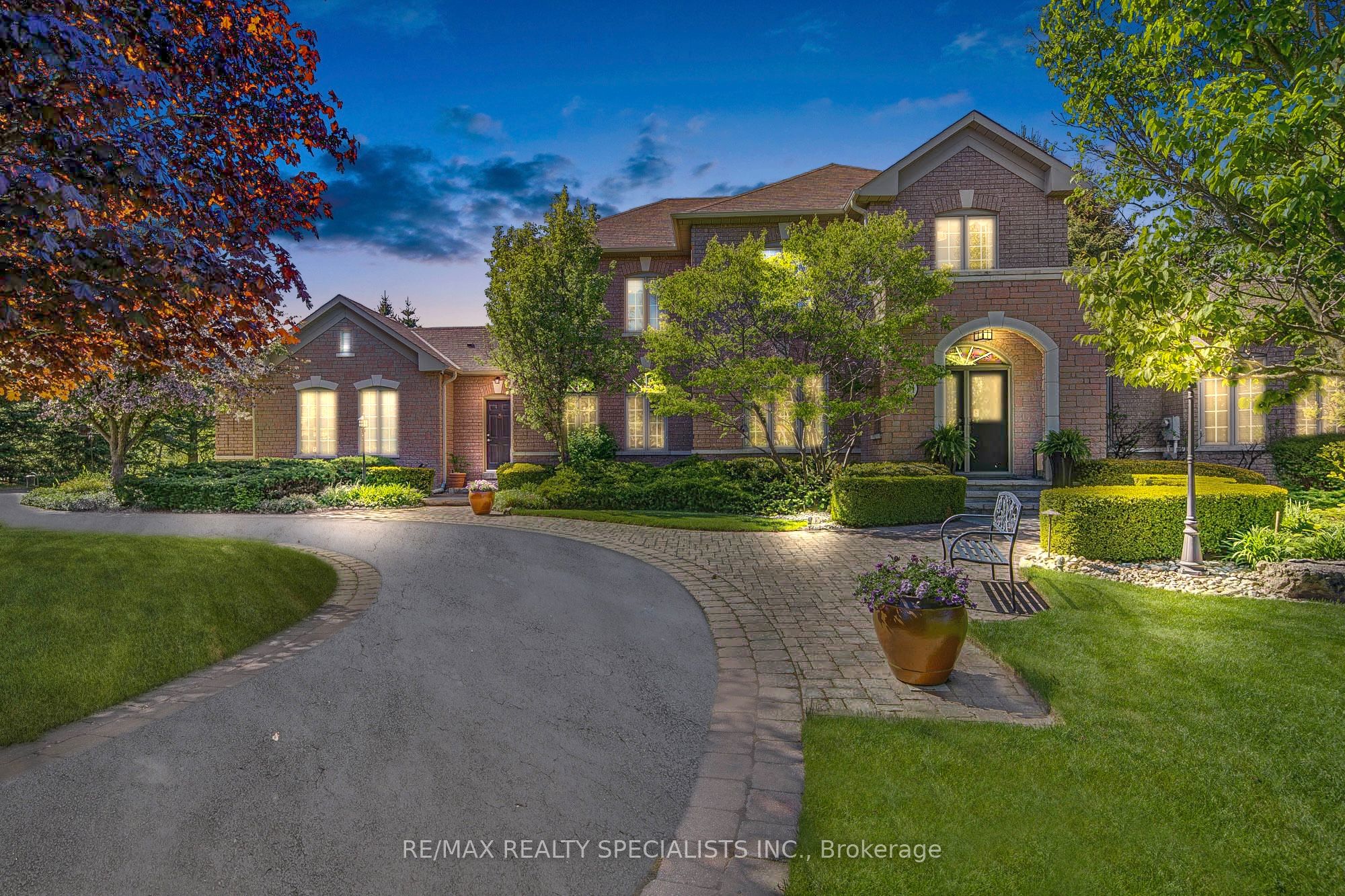 11 Bridlewood Blvd Property Photo 1