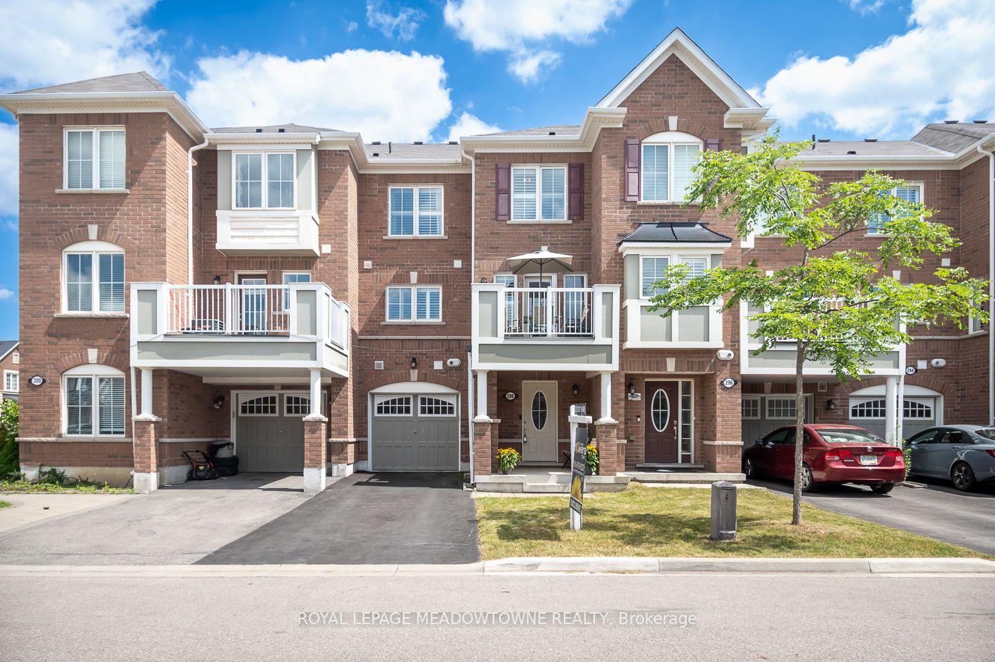 298 Reis Place Property Photo 2
