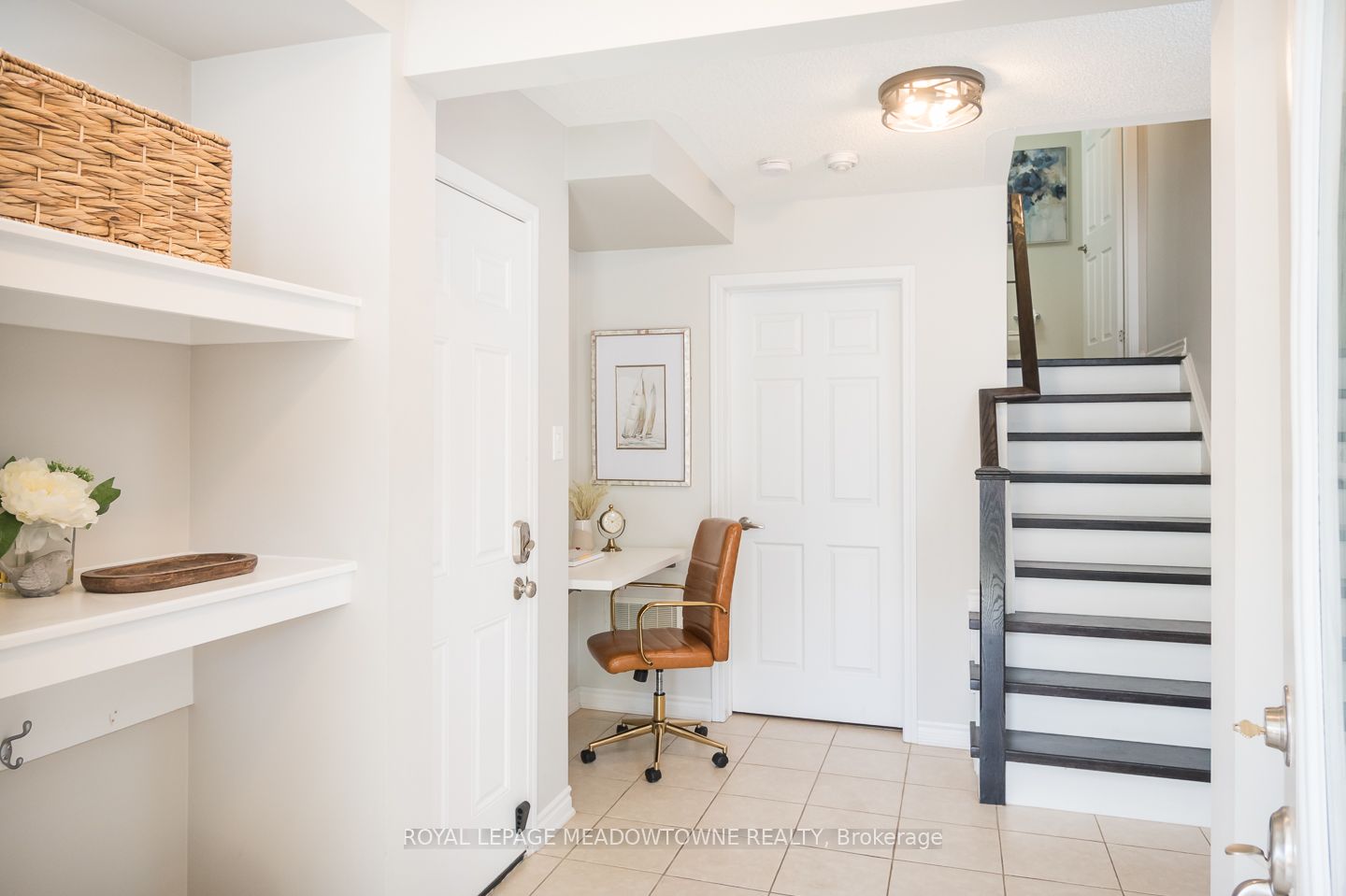 298 Reis Place Property Photo 5