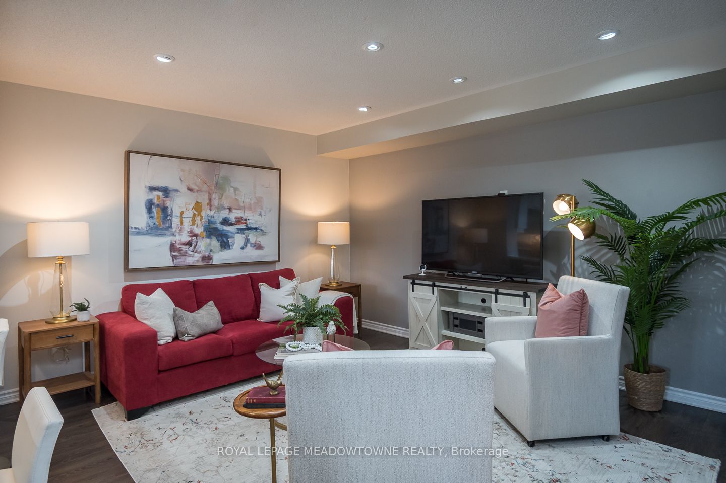 298 Reis Place Property Photo 8