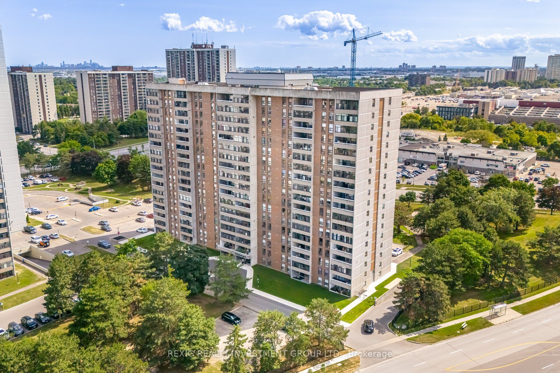 15 Kensington Road 409 Property Photo 1