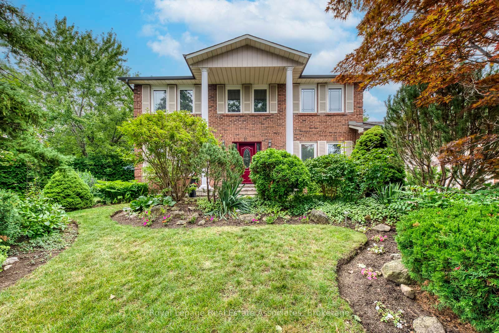 688 Fieldstone Road Property Photo 1