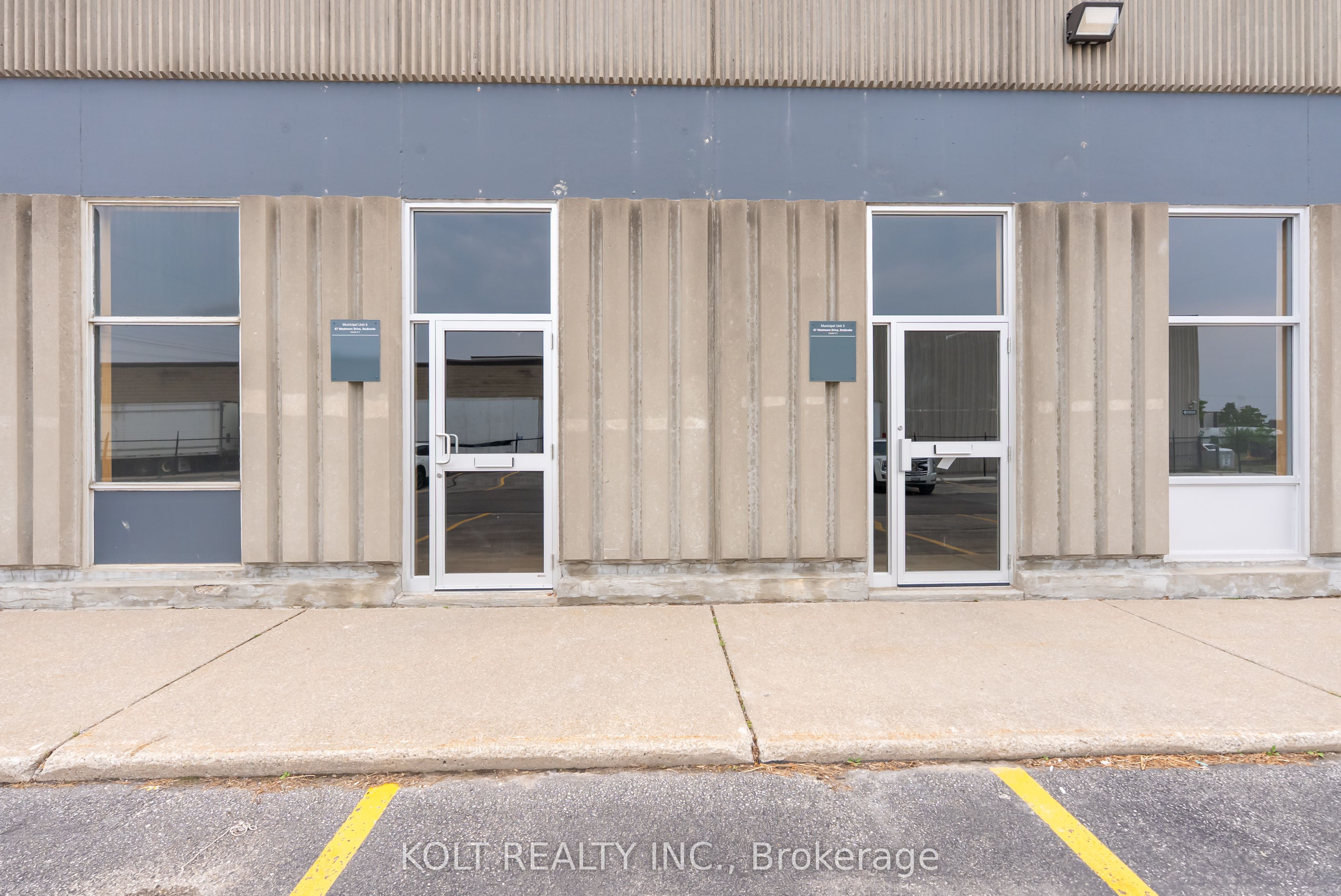 67 Westmore Drive 5-6 Property Photo 1