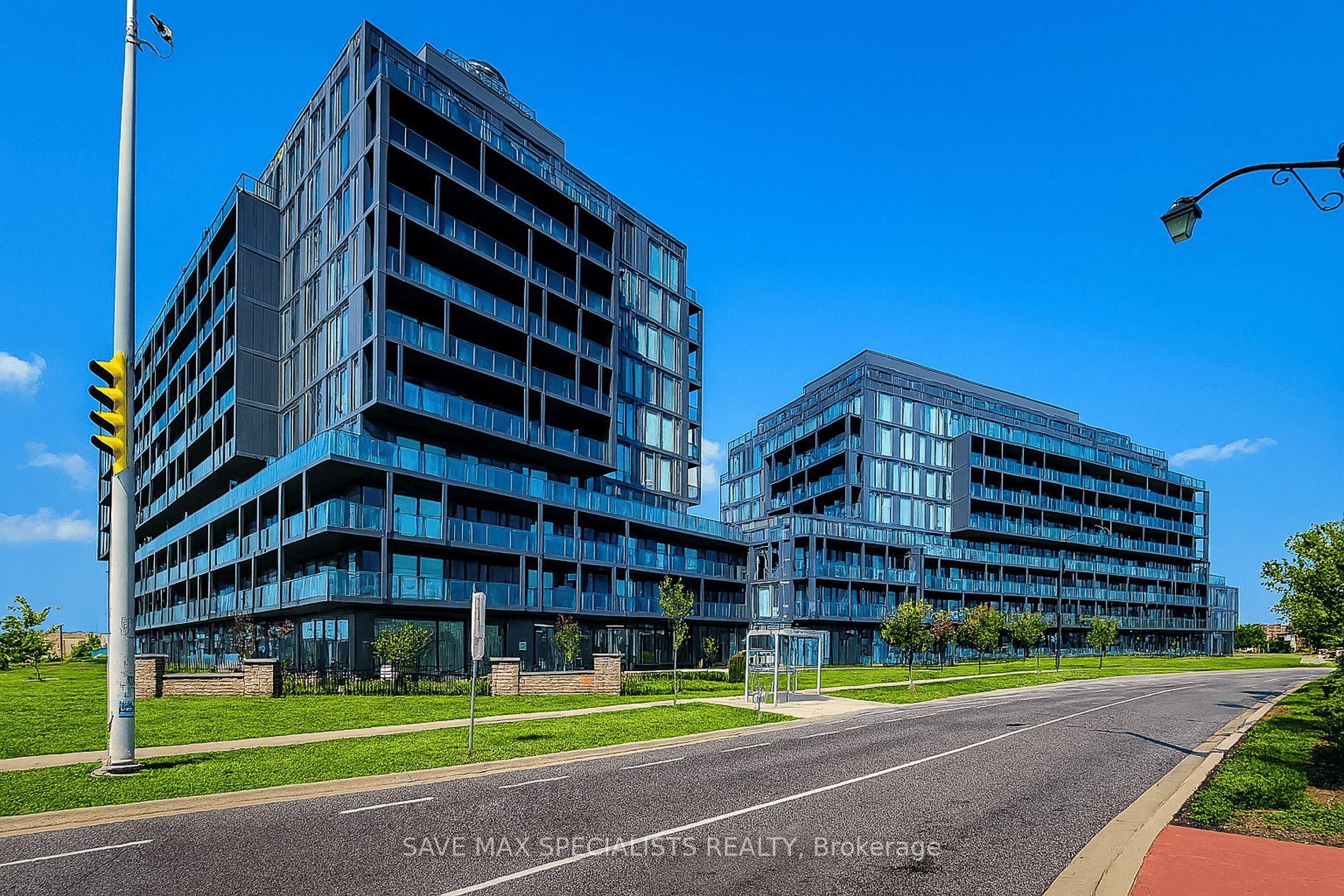 3200 Dakota Cmn Property Photo 1