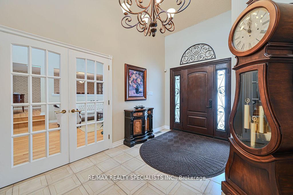 6 Leone Ln Property Photo 1