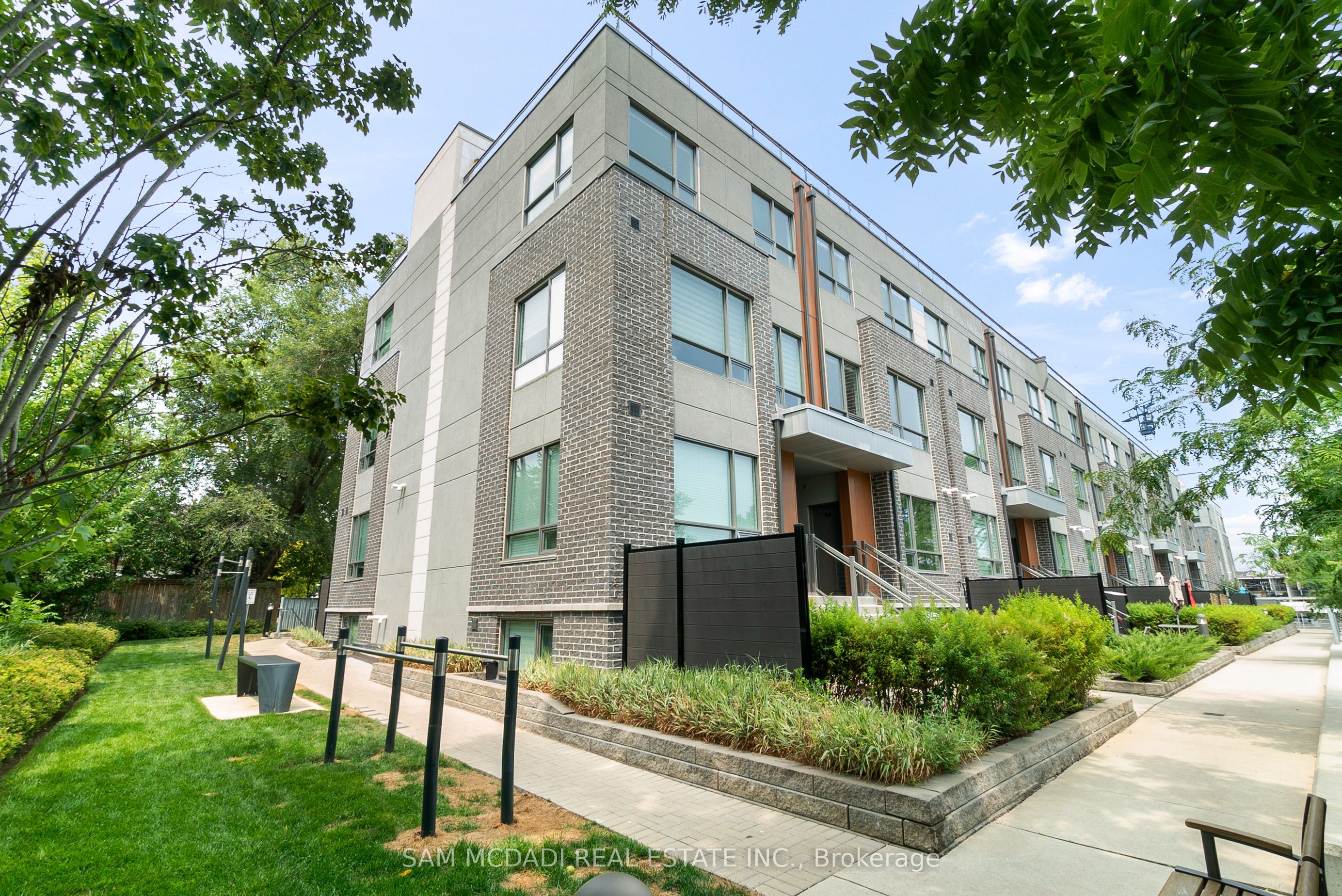 650 Atwater Avenue 39 Property Photo 1