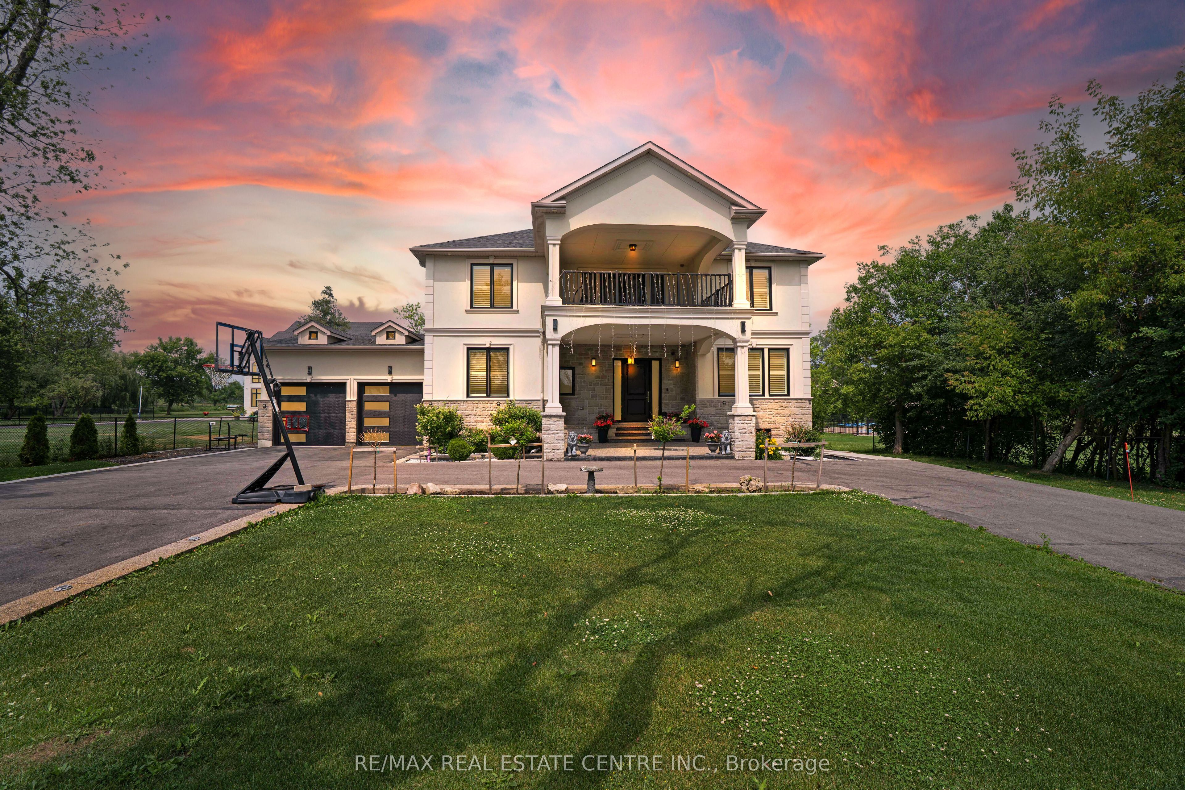 9051 8th Line Property Photo 1