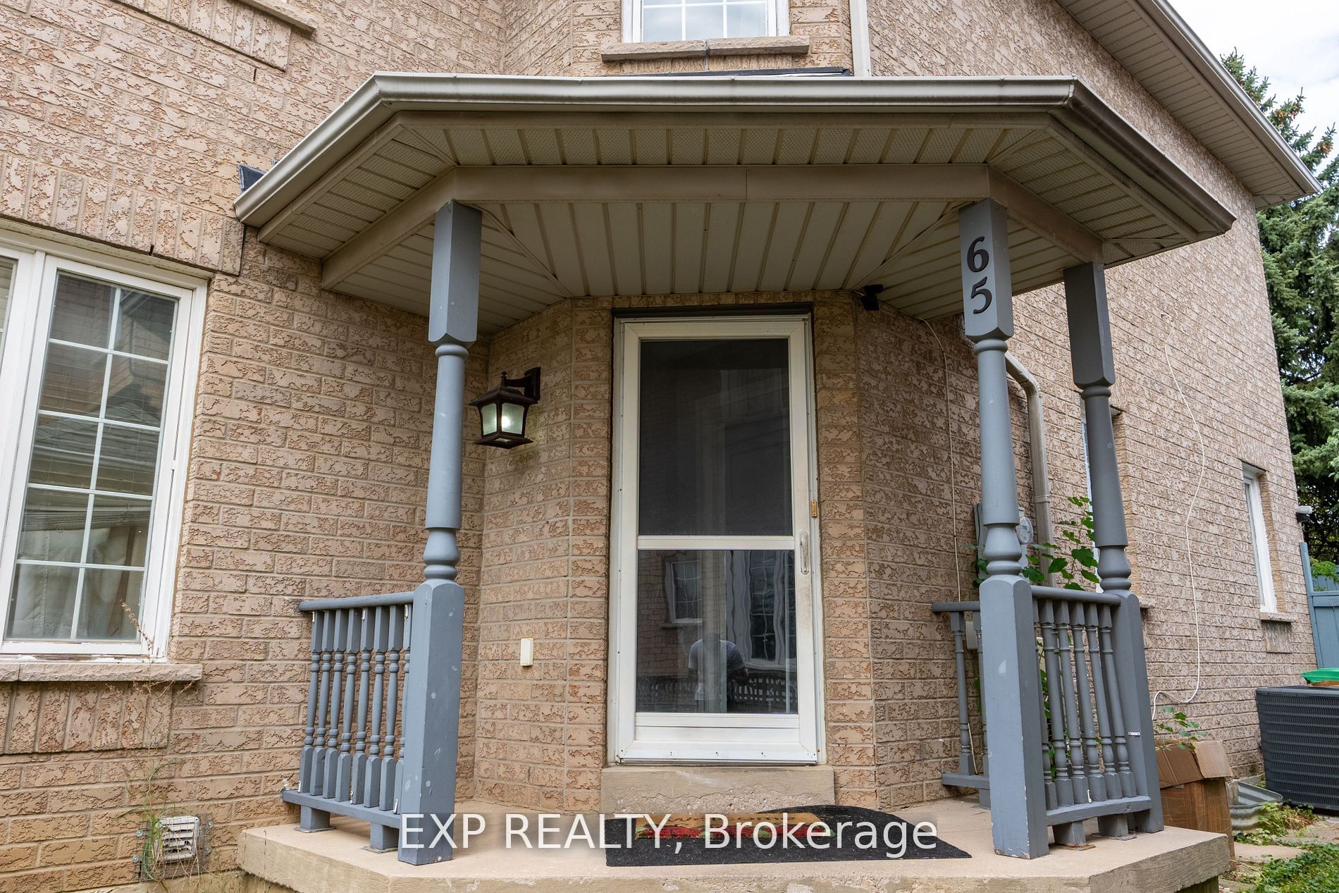 65 Quail Feather Cres Property Photo 1
