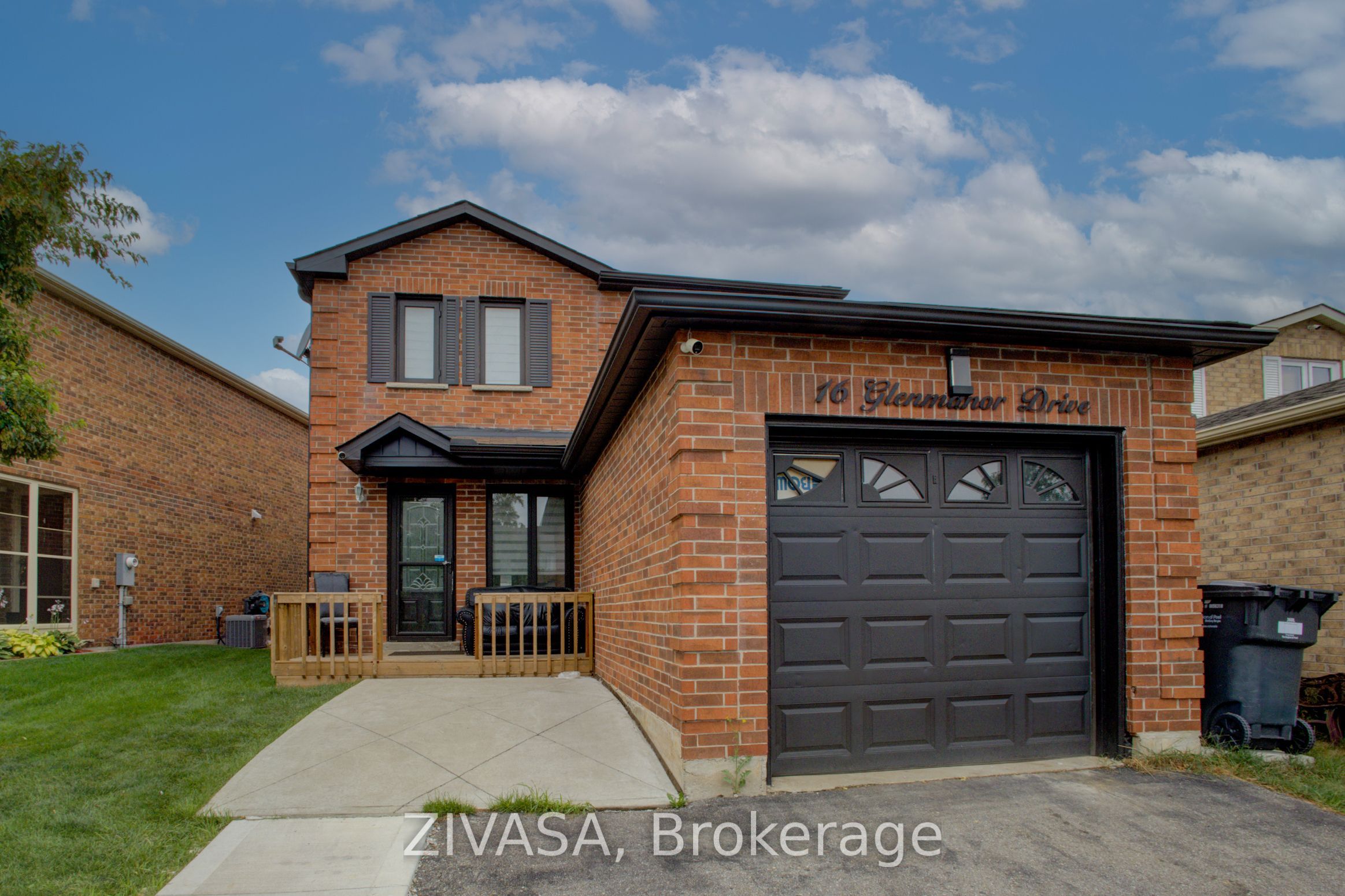16 Glenmanor Drive Property Photo 1