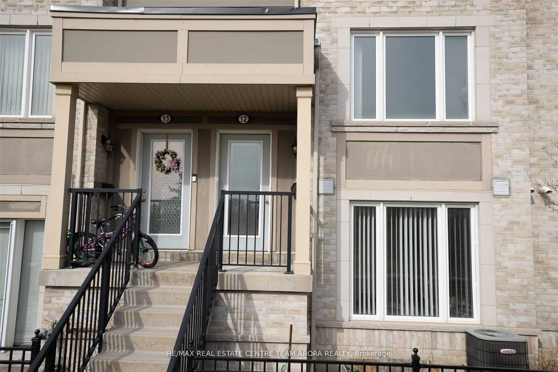 60 Fairwood Circle 12 Property Photo 1
