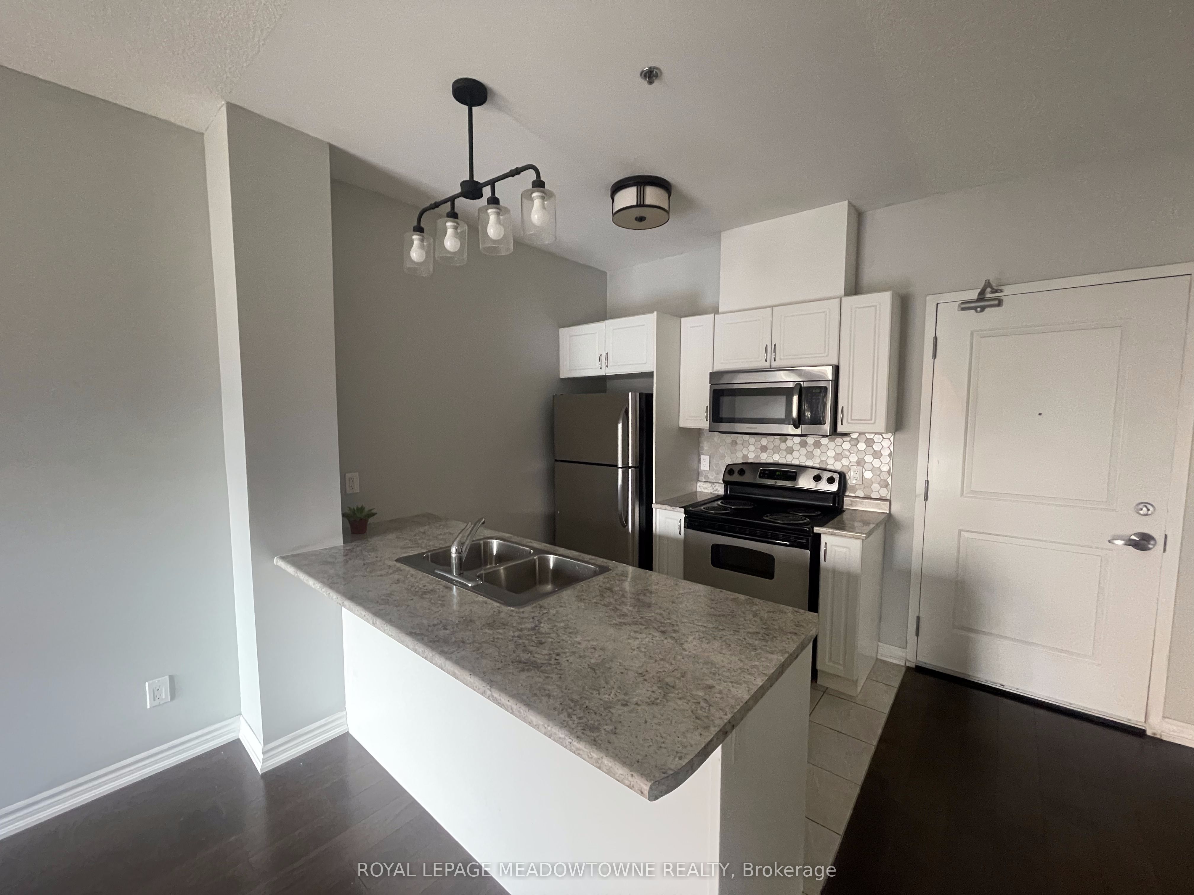 1370 Costigan Rd Property Photo 1