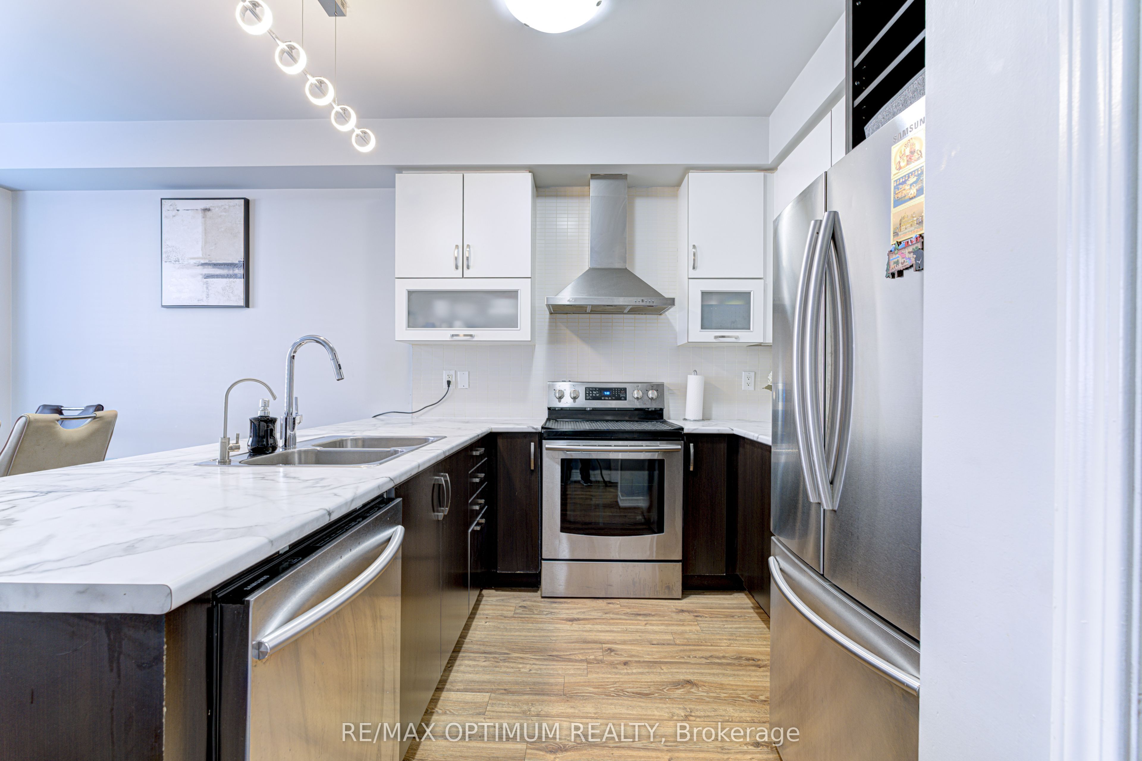 157 Baffin Crescent Property Photo 11