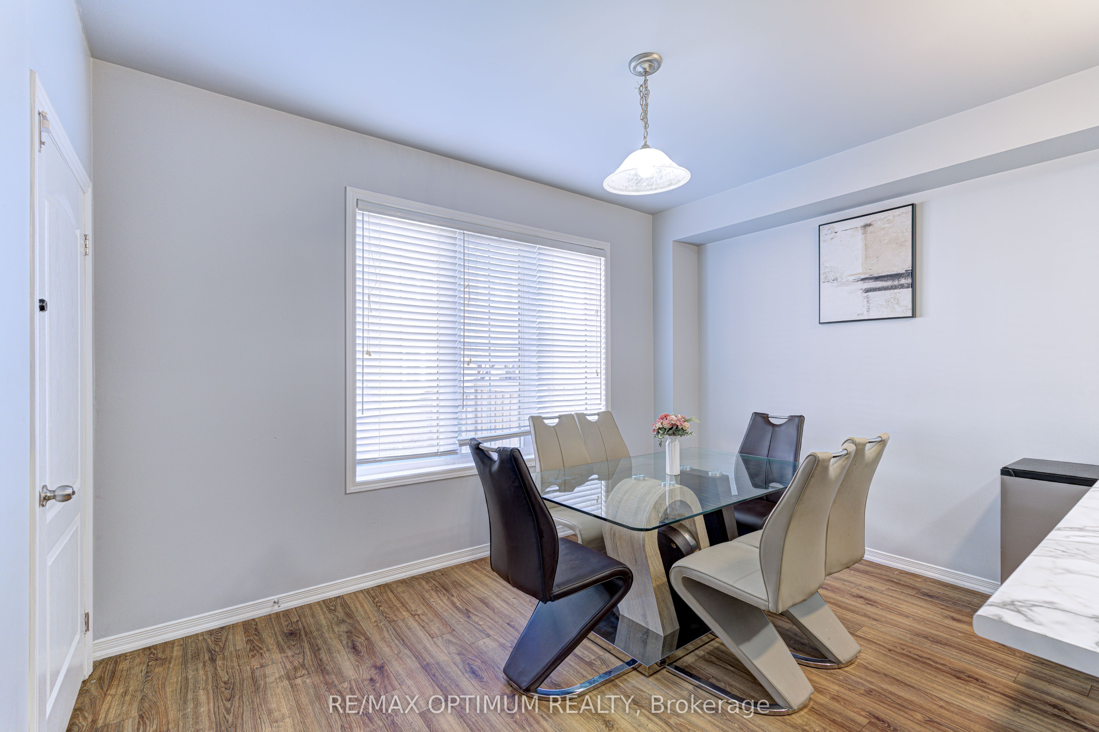 157 Baffin Crescent Property Photo 14