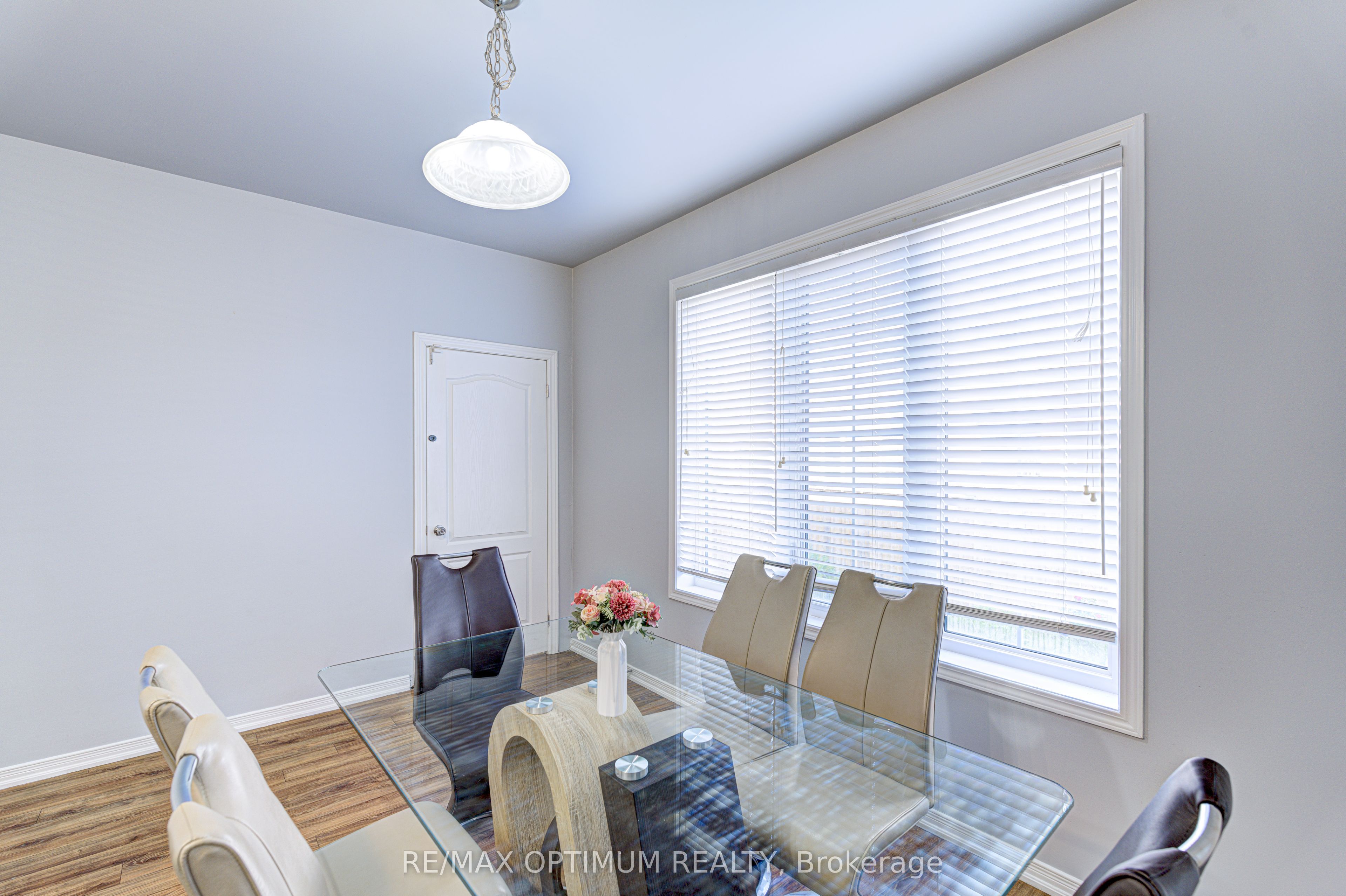 157 Baffin Crescent Property Photo 16