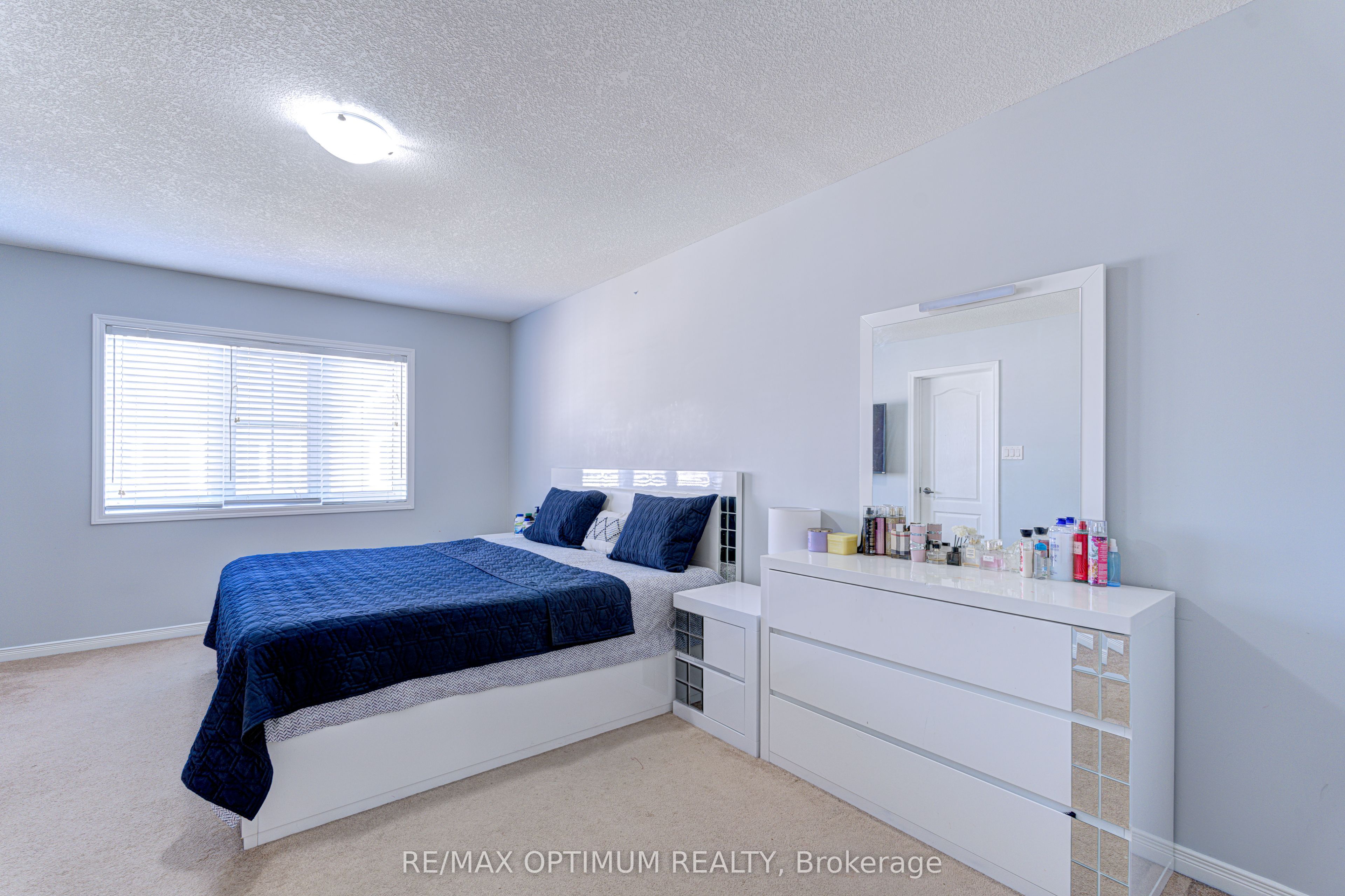 157 Baffin Crescent Property Photo 18