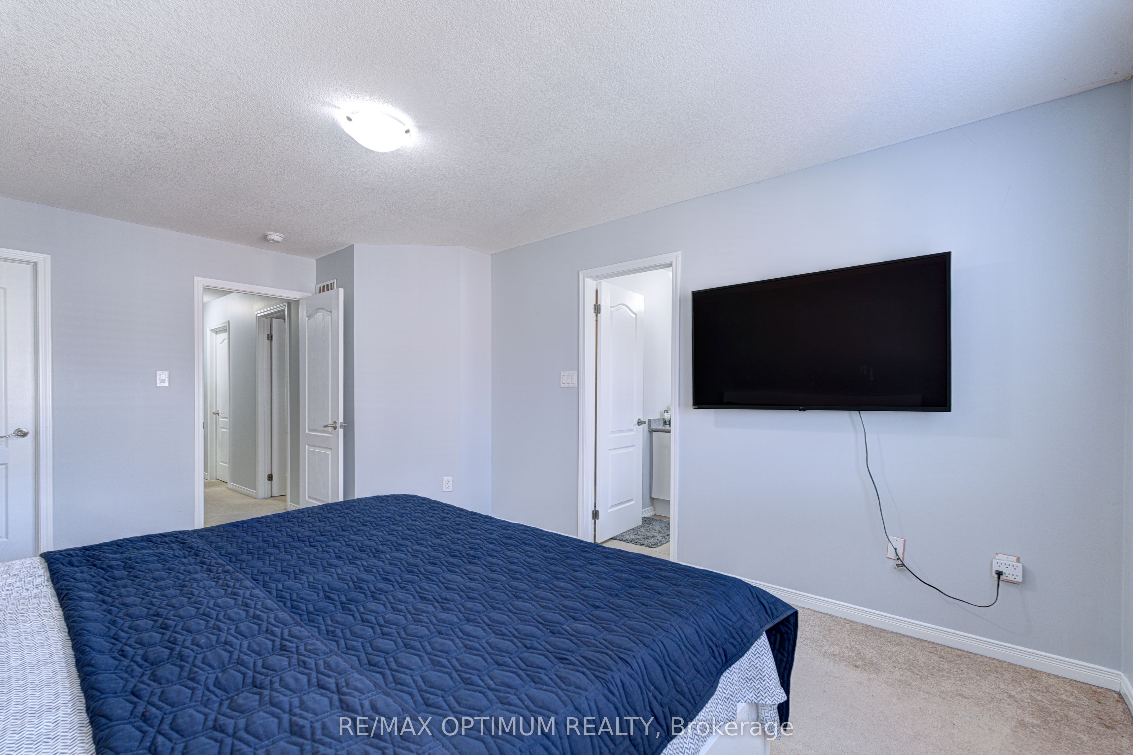 157 Baffin Crescent Property Photo 20