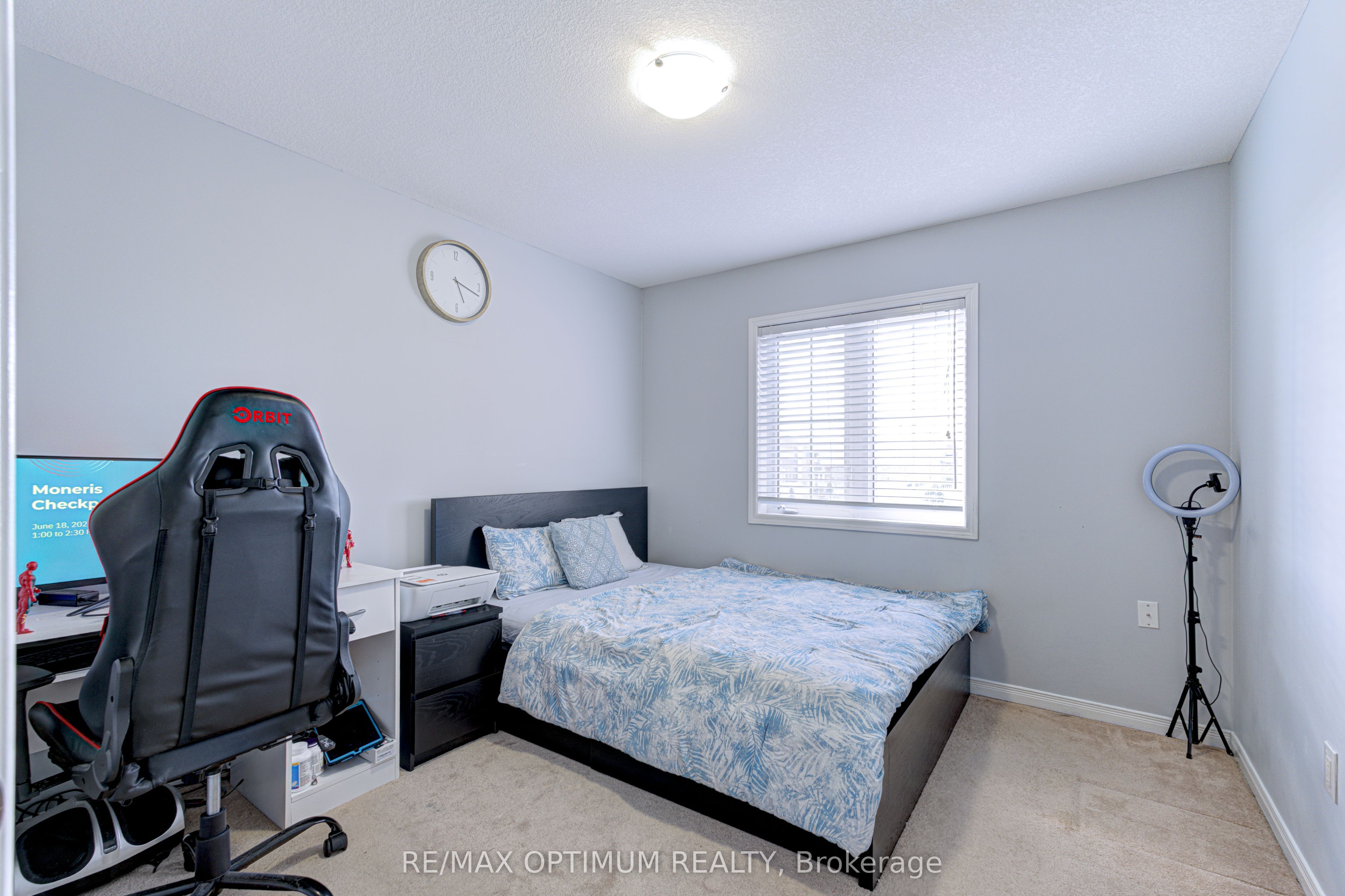 157 Baffin Crescent Property Photo 23