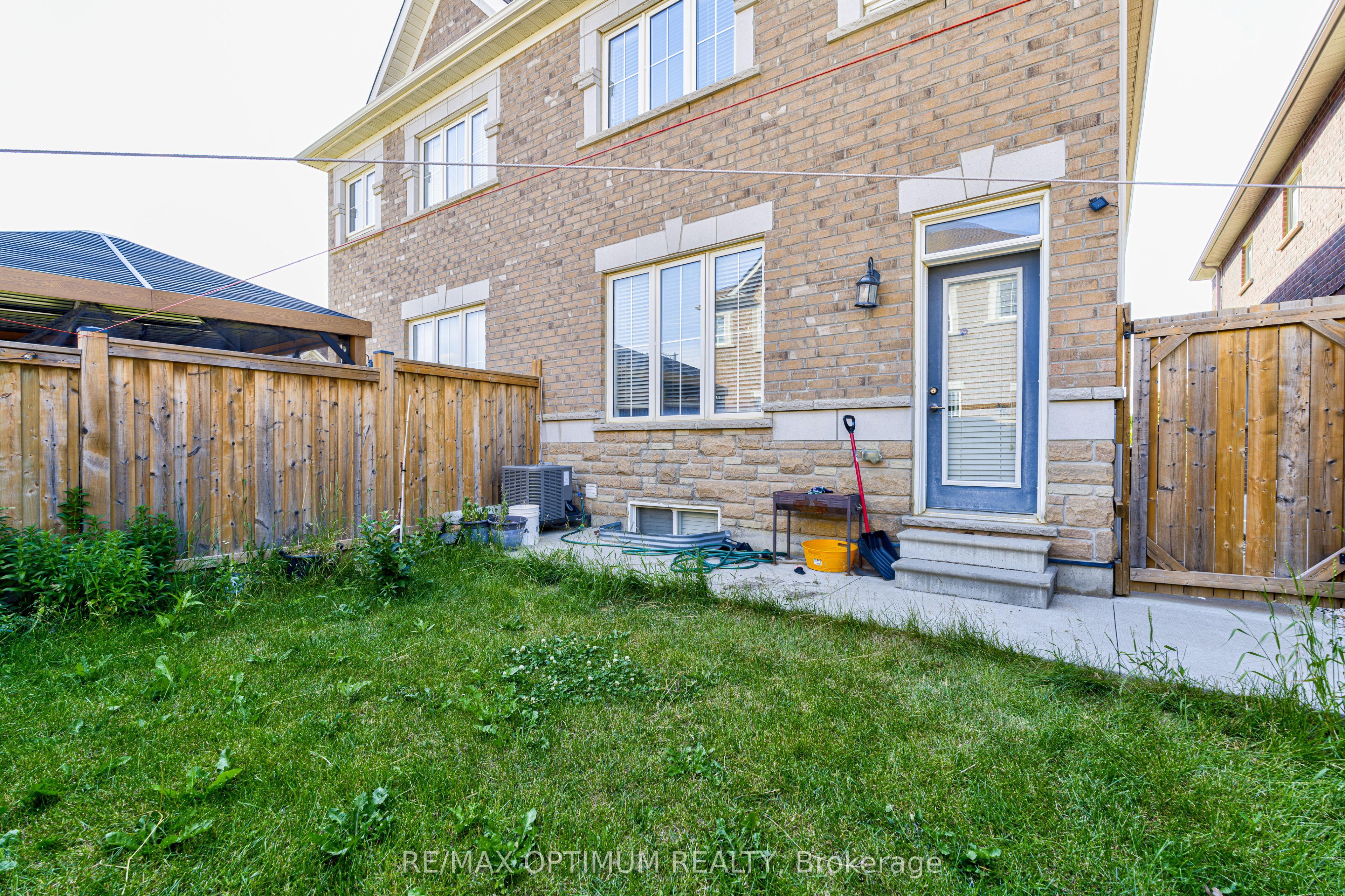 157 Baffin Crescent Property Photo 34