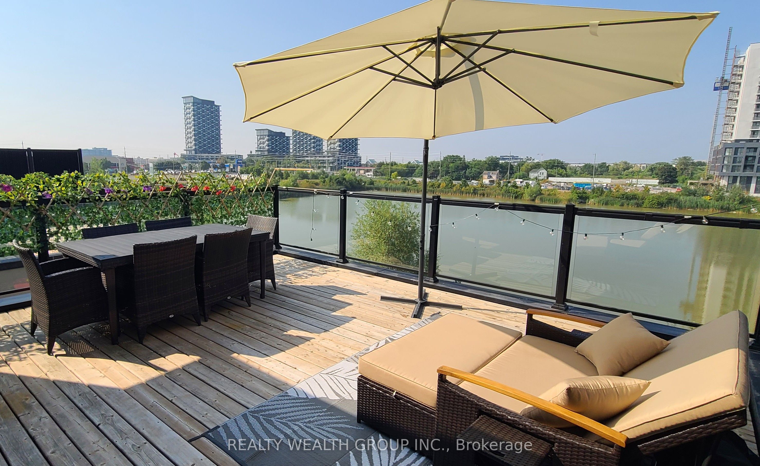 3060 Cascade Common Property Photo 1