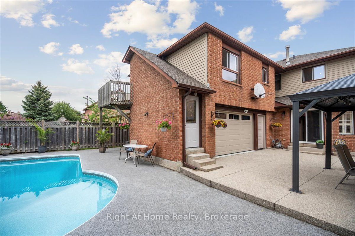 236 O'donoghue Avenue Property Photo 1